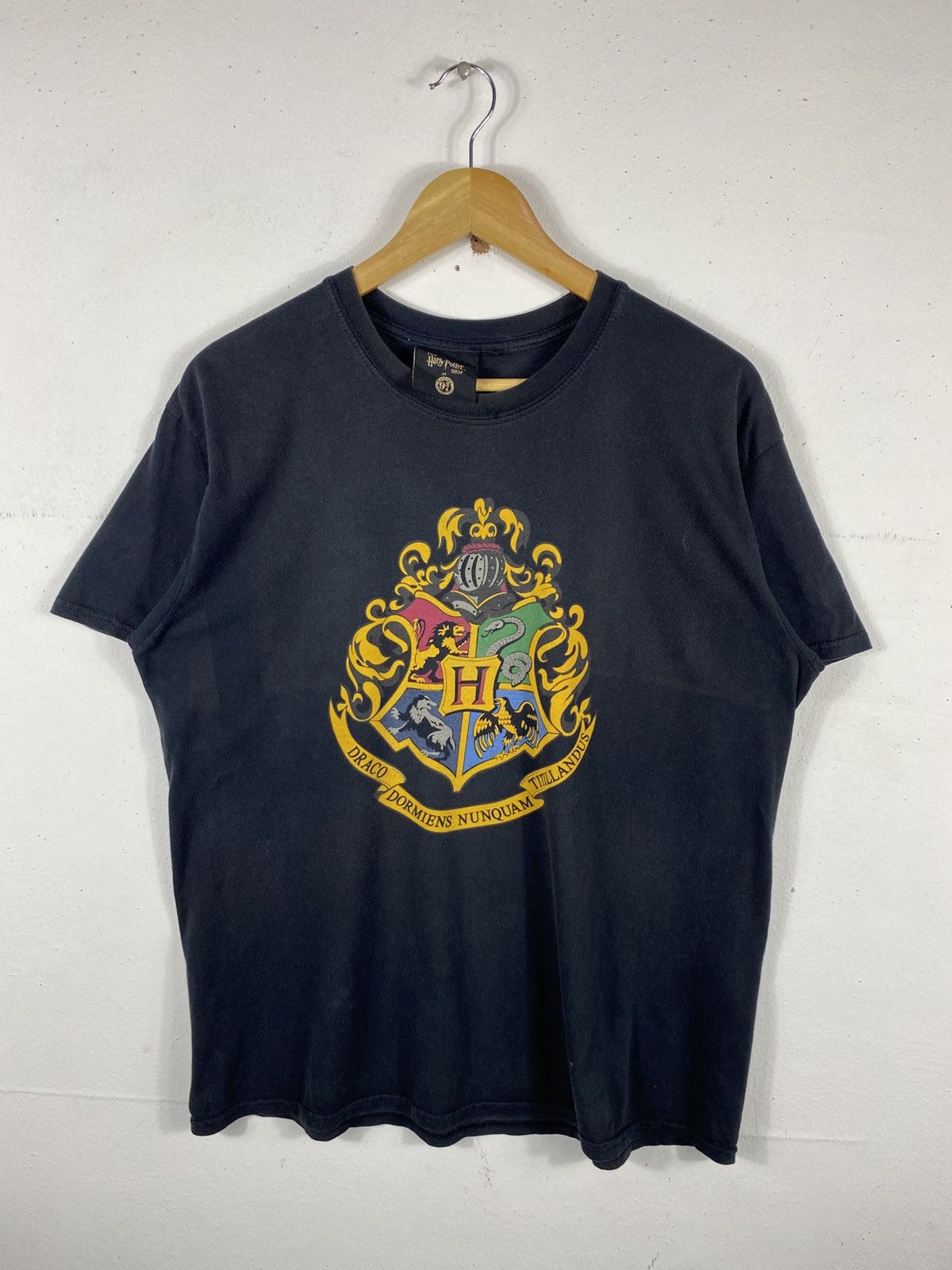Vintage Harry Potter Shop Movie T-Shirt Size US L / EU 52-54 / 3 - 1 Thumbnail