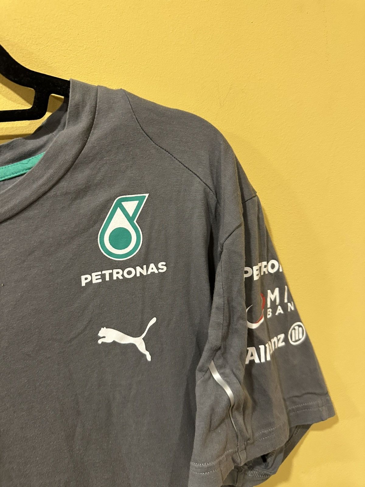 Formula 1 × Mercedes-Benz Mercedes Benz AMG Racing F1 Petronas Puma t-shirt Size US L / EU 52-54 / 3 - 4 Thumbnail