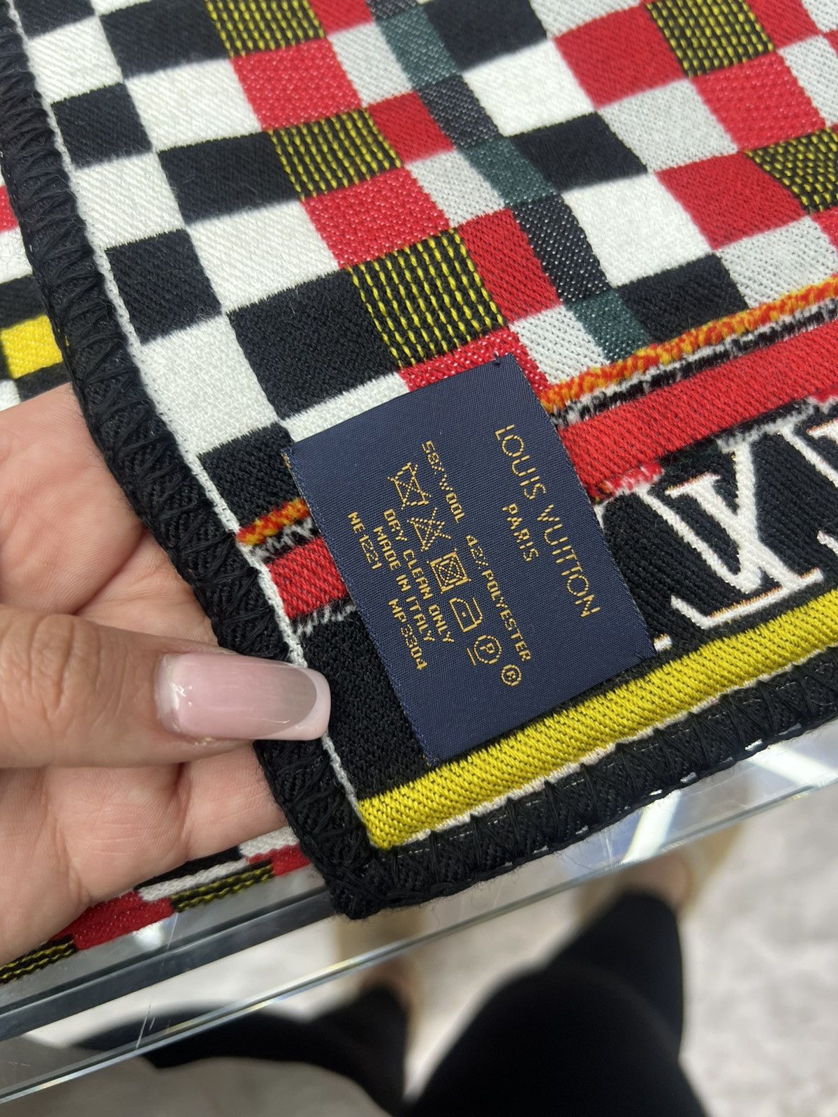 Louis Vuitton Louis Vuitton Damier Check Blanket Size ONE SIZE - 5 Thumbnail