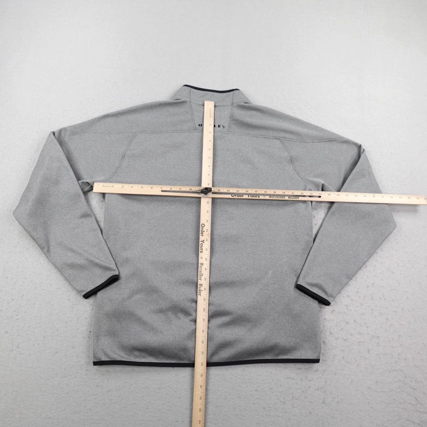 Oakley Oakley Mens XL Gray 1/4 Zip Fleece Pullover Mock Neck Golf Pullover Regular Fit Sweatshirt Size US XL / EU 56 / 4 - 6 Thumbnail