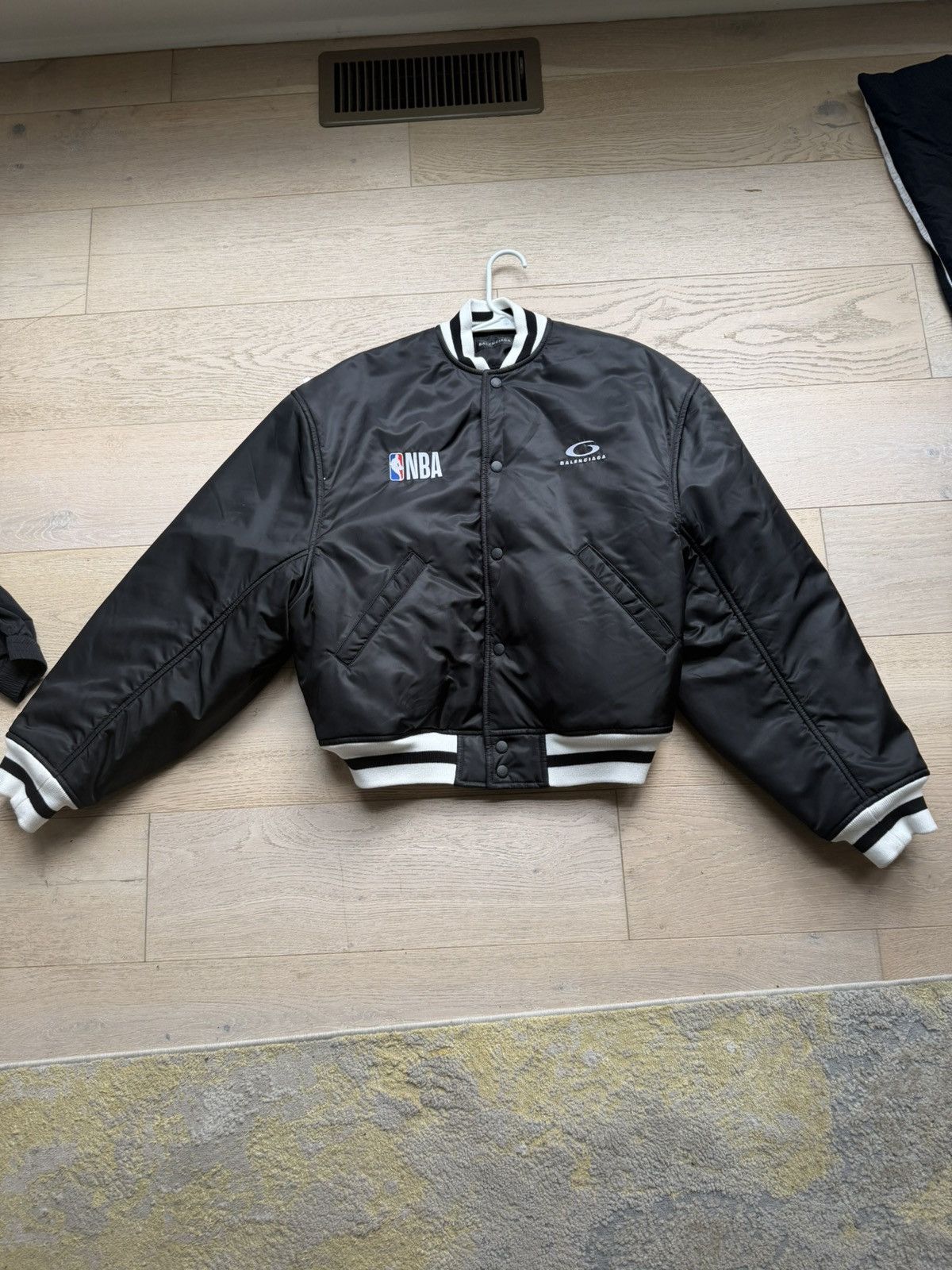 Balenciaga × NBA Balenciaga x nba coach jacket Size US S / EU 44-46 / 1 - 1 Thumbnail