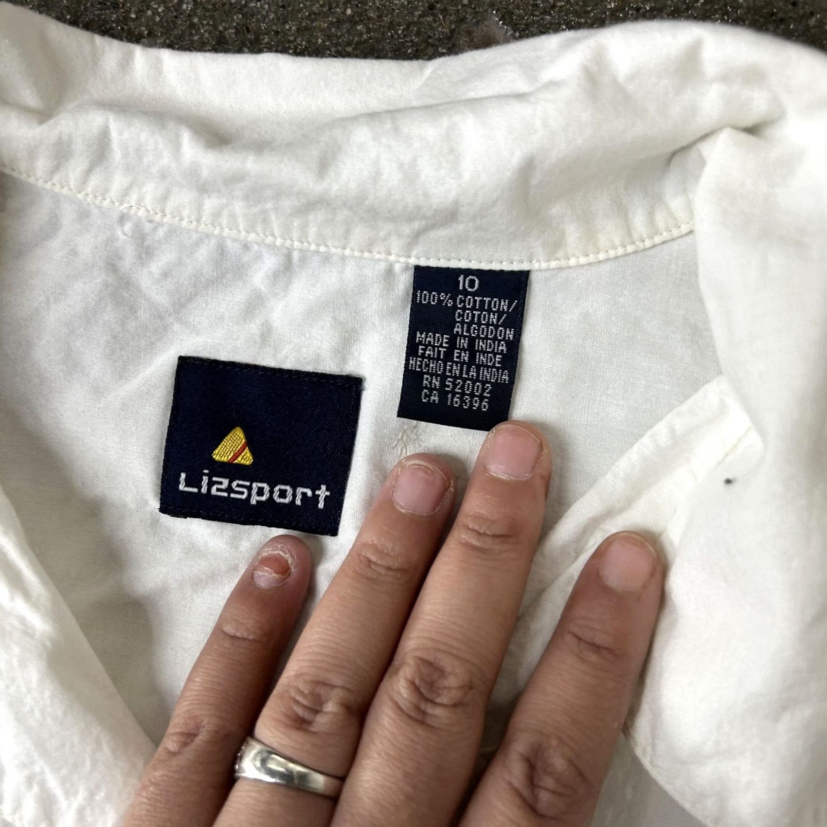 Liz Claiborne Lizsport Shirt Womens 10 White Button Front Long Sleeve Pockets Size L / US 10 / IT 46 - 3 Thumbnail