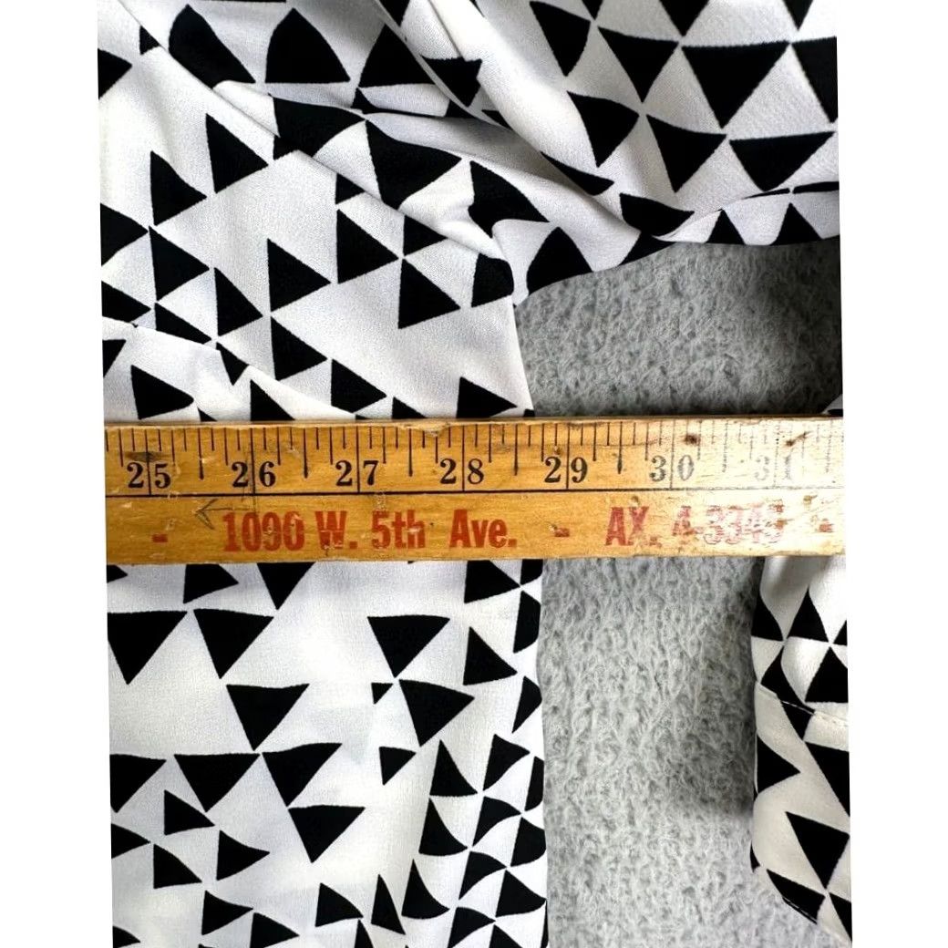 Vintage Maggie Barnes Blouse Shirt Womens 3X 26-28W Plus White Geometric Top Collared Shirt Women 3X Geometric White Collared Blouse Size XXL / US 16-18 / IT 52-54 - 5 Thumbnail