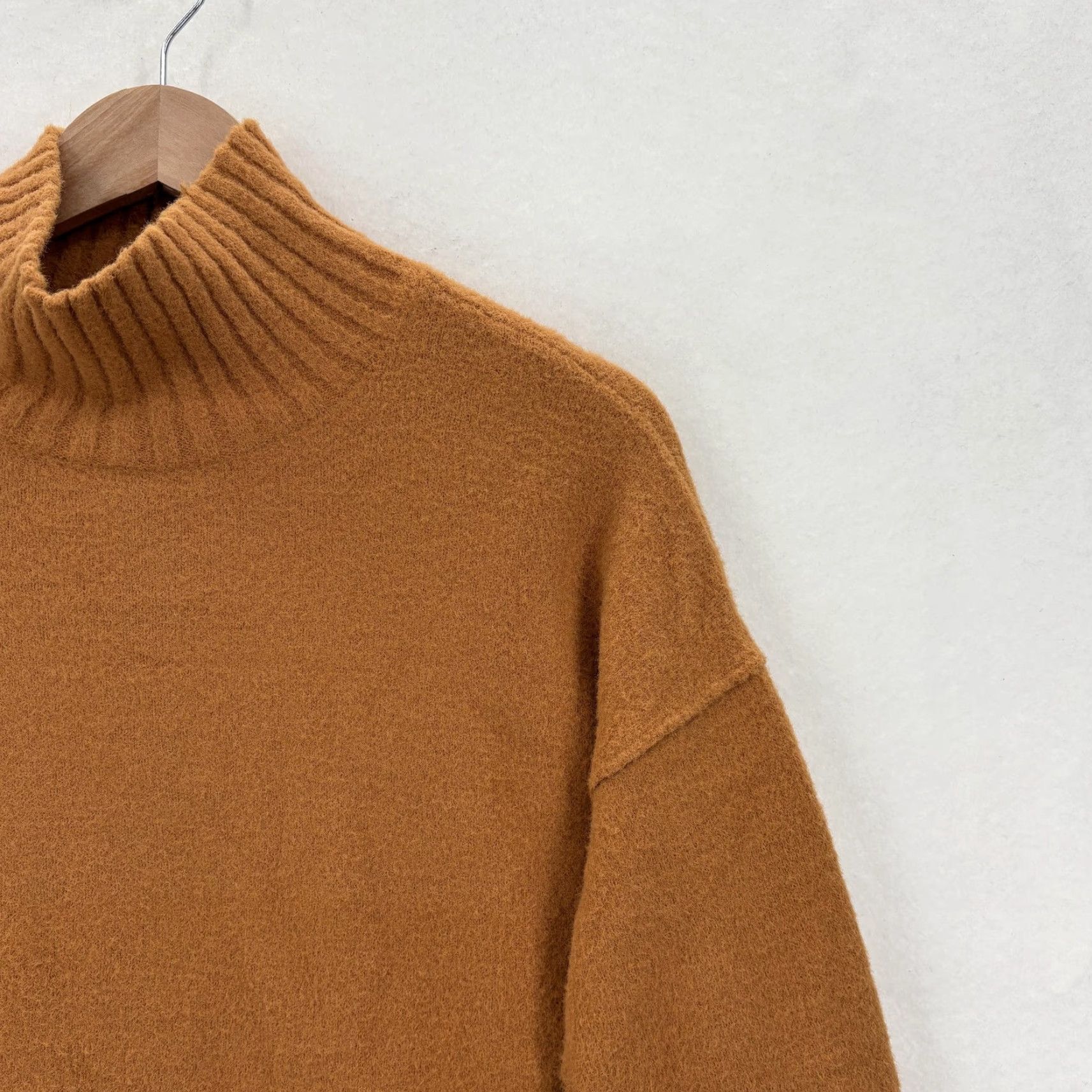 Free People VINTAGE Free People Sweater Womens XS Brown Turtleneck Fuzzy Knit Pullover Cozy Ribbed Size XS / US 0-2 / IT 36-38 - 2 Thumbnail