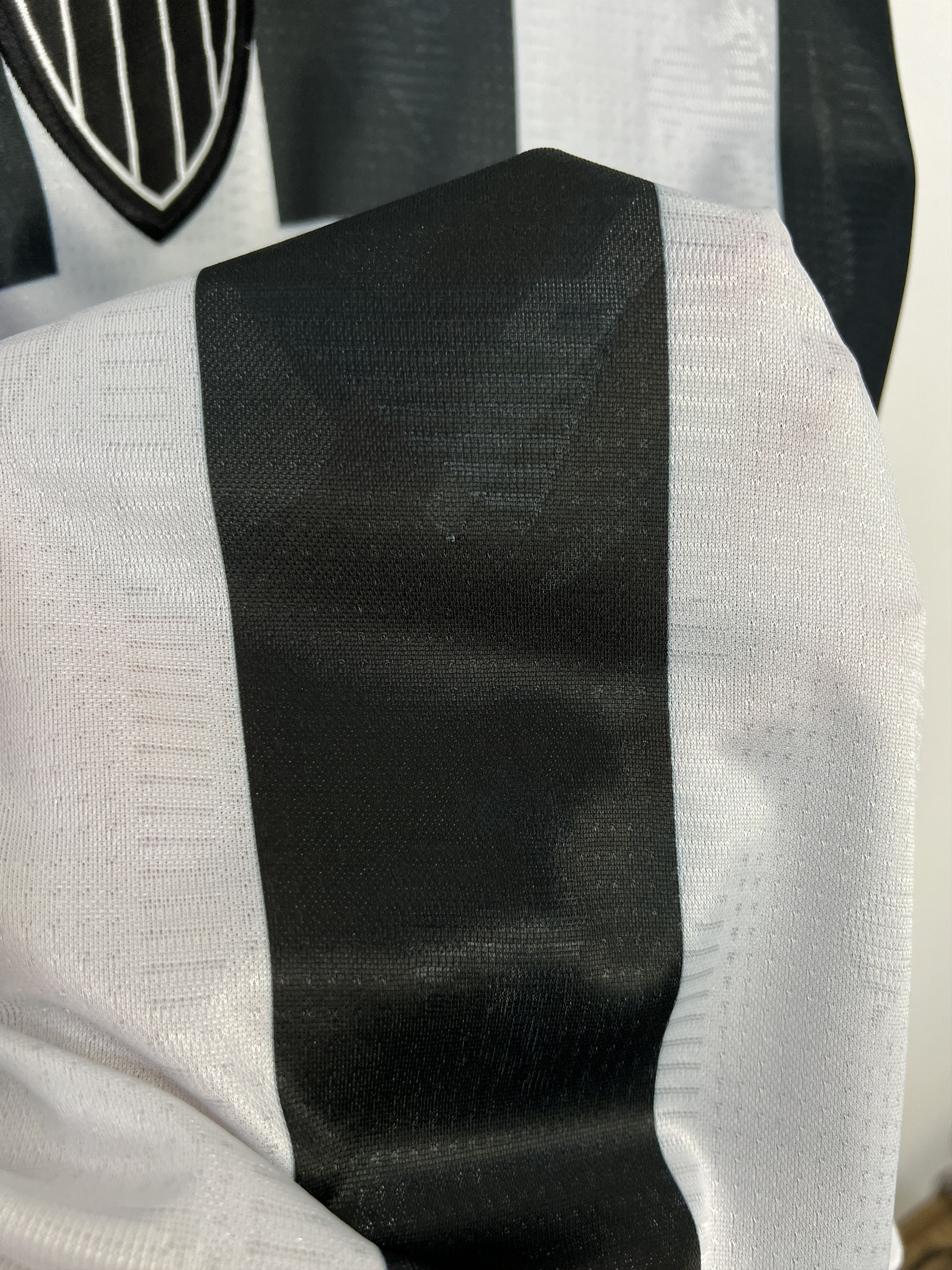 Penalty Atletico Mineiro football shirt Soccer Long Sleeve Shirt Size US L / EU 52-54 / 3 - 7 Thumbnail