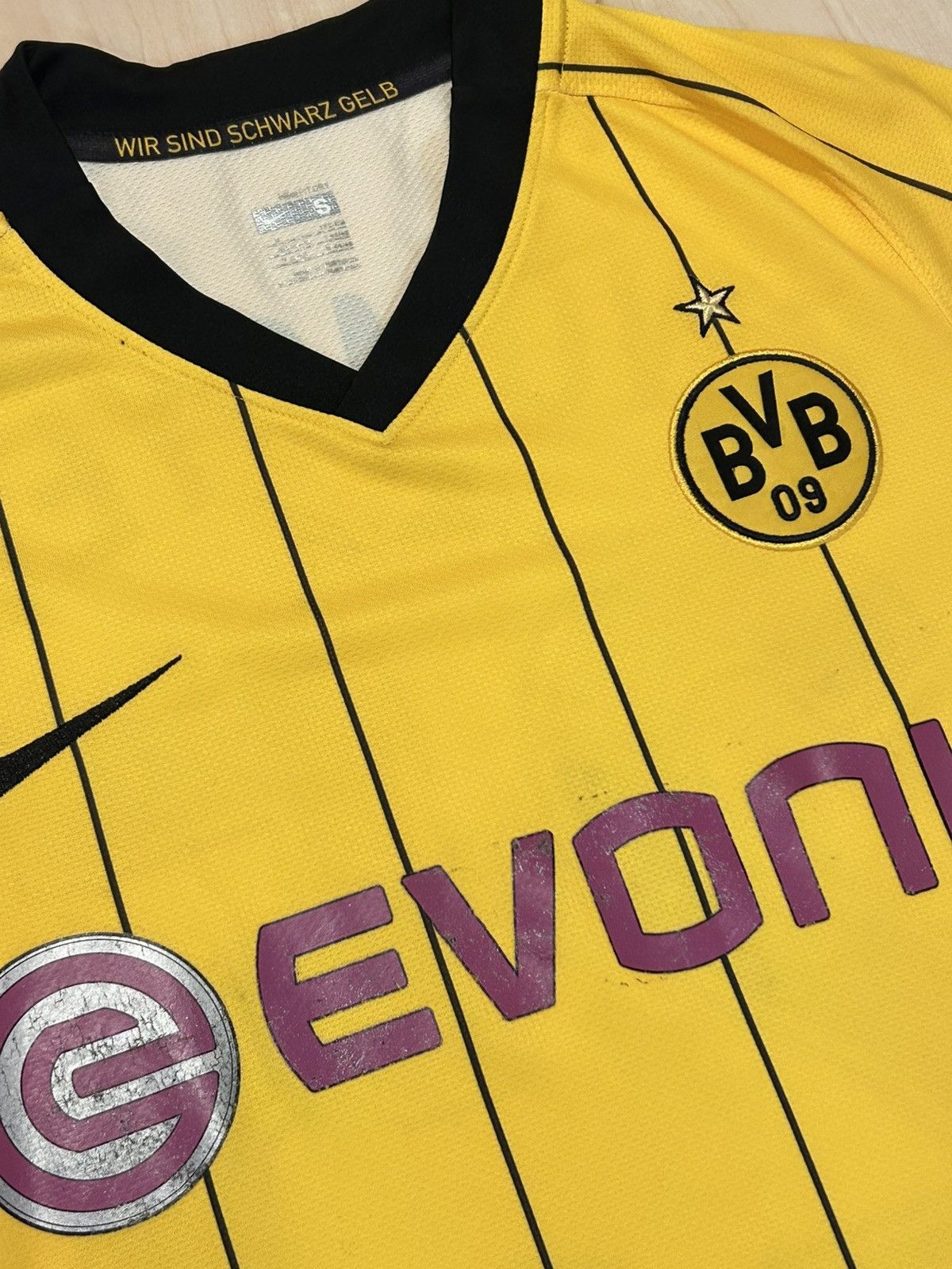 Nike × Vintage Borussia Dortmund 2008/09 home jersey Patrick Owomoyela’s#25 Size US S / EU 44-46 / 1 - 3 Thumbnail