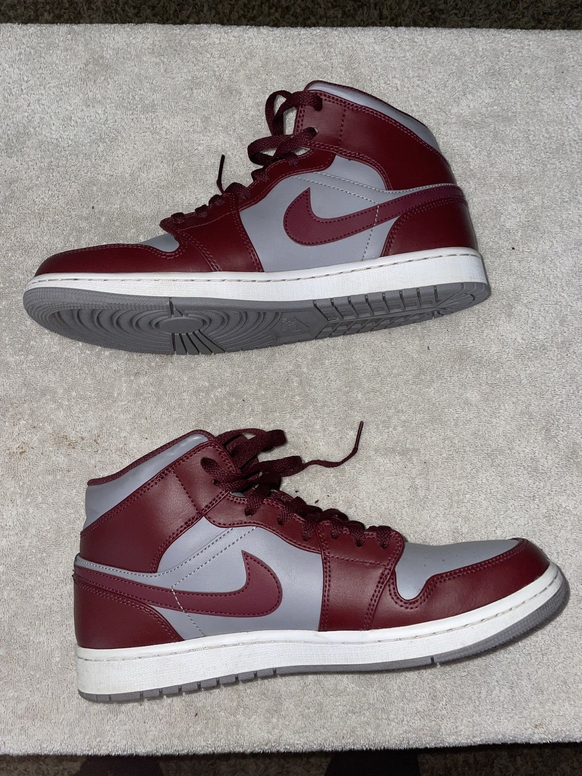 Jordan Brand × Nike Jordan 1 Mid Cherrywood Red Size US 11 / EU 44 - 2 Thumbnail