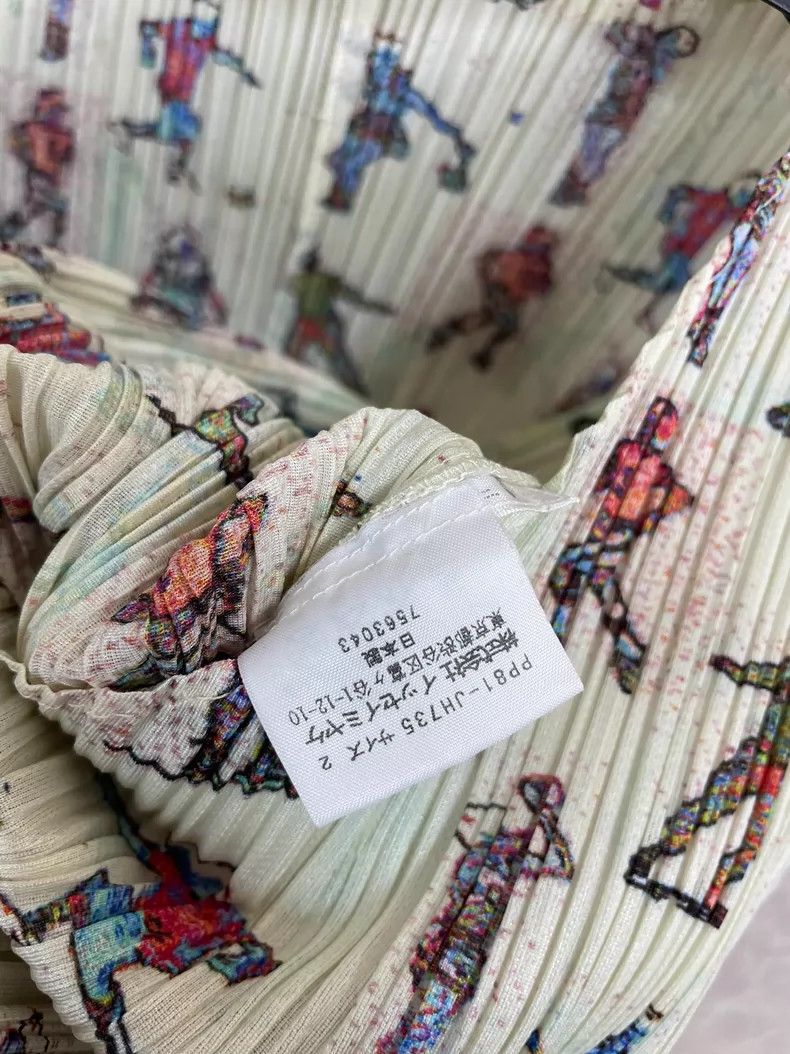 Issey Miyake Issey Miyake size:2 White sports figure pleated dress Size XS / US 0-2 / IT 36-38 - 6 Thumbnail
