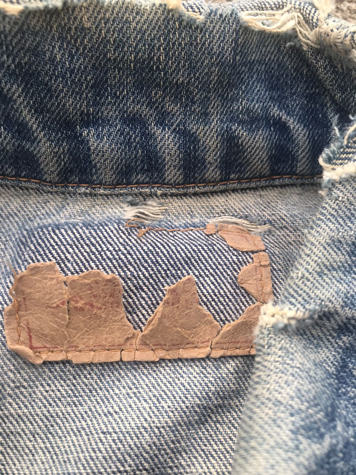 Levi's True Vintage Distressed Levis Trucker Jacket Big E Size US S / EU 44-46 / 1 - 11 Thumbnail