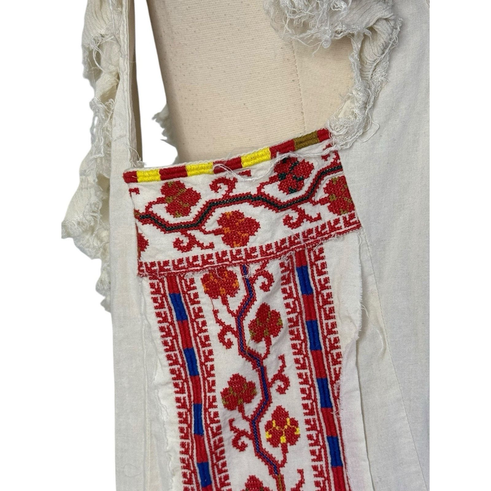 Free People FREE PEOPLE Day Glow Embroidered Mini Dress Tulum Boho SP Size S / US 4 / IT 40 - 9 Thumbnail