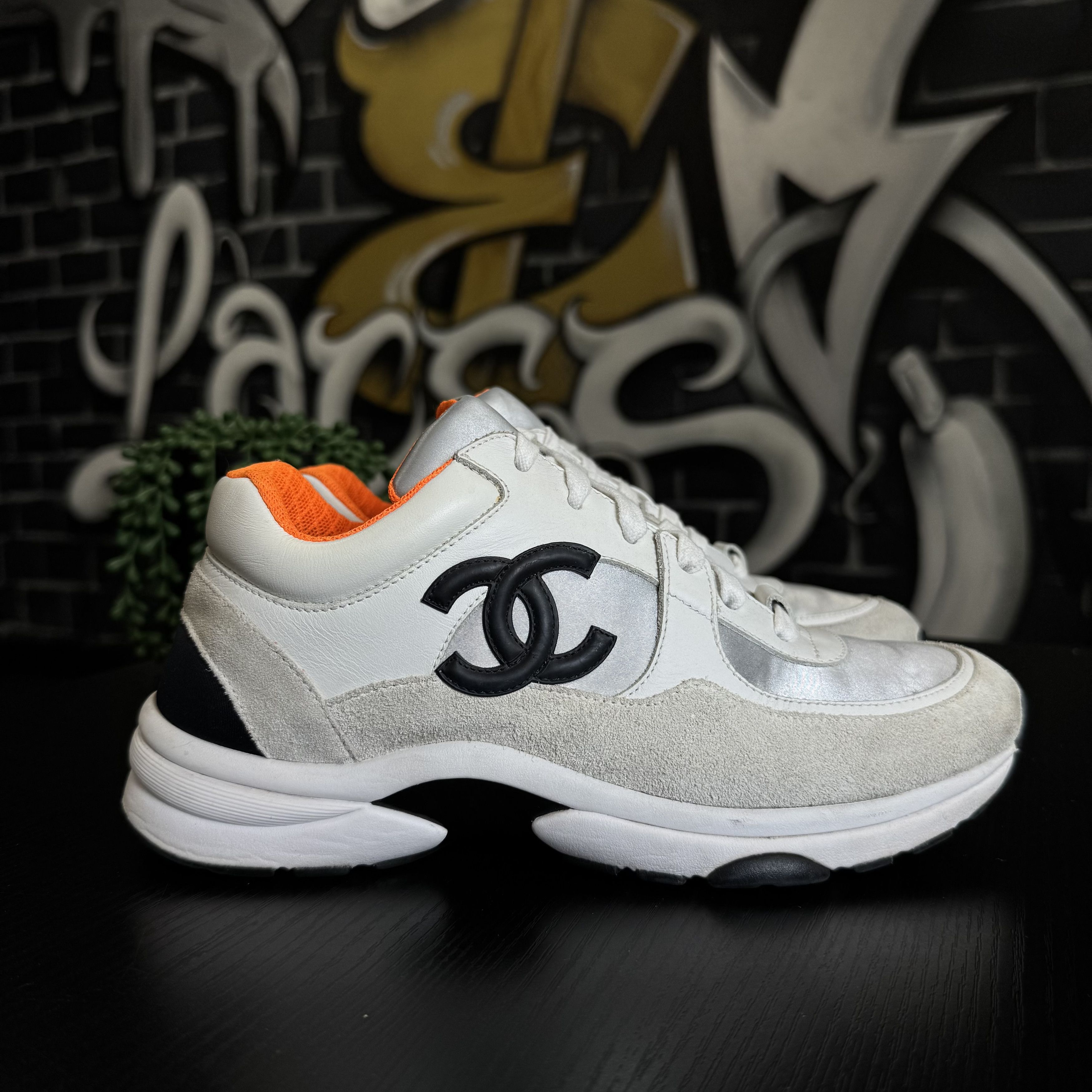 Chanel CHANEL TRAINER WHITE ORANGE Size US 5.5 / EU 38 - 5 Thumbnail