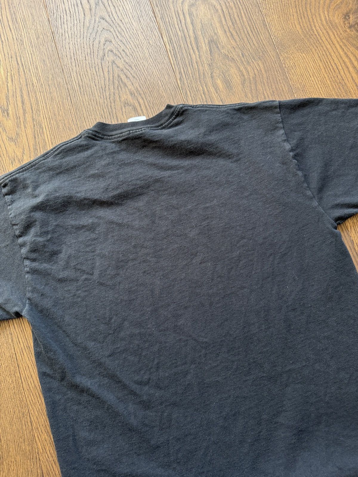 Vintage Vintage Y2K Panic! At The Disco Magician Graphic Tee Size US L / EU 52-54 / 3 - 6 Thumbnail