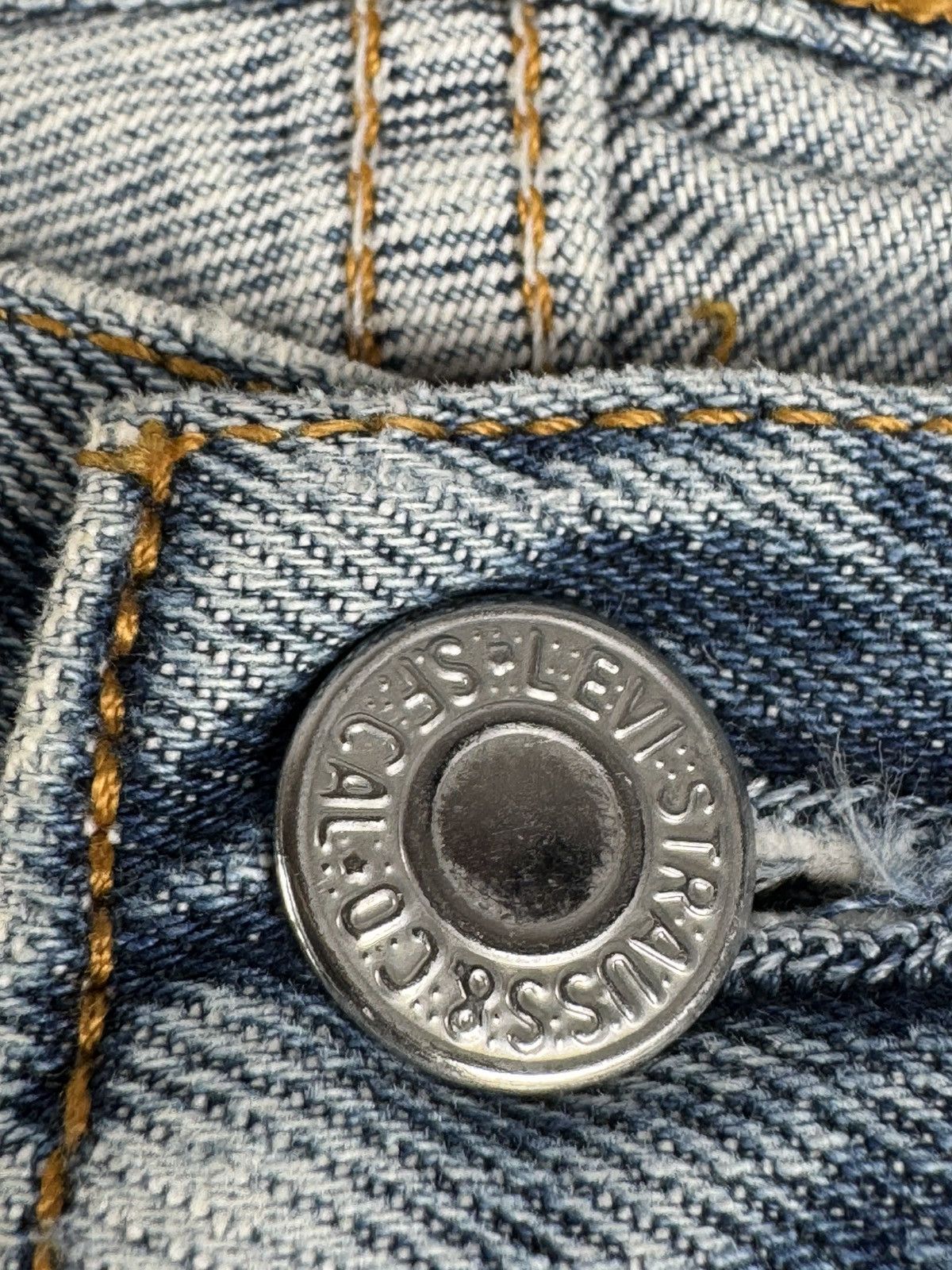 Levi's Levis 501 Classic 32/32 Denim Straight USA 90s Jeans Pants Trousers Size US 32 / EU 48 - 18 Thumbnail