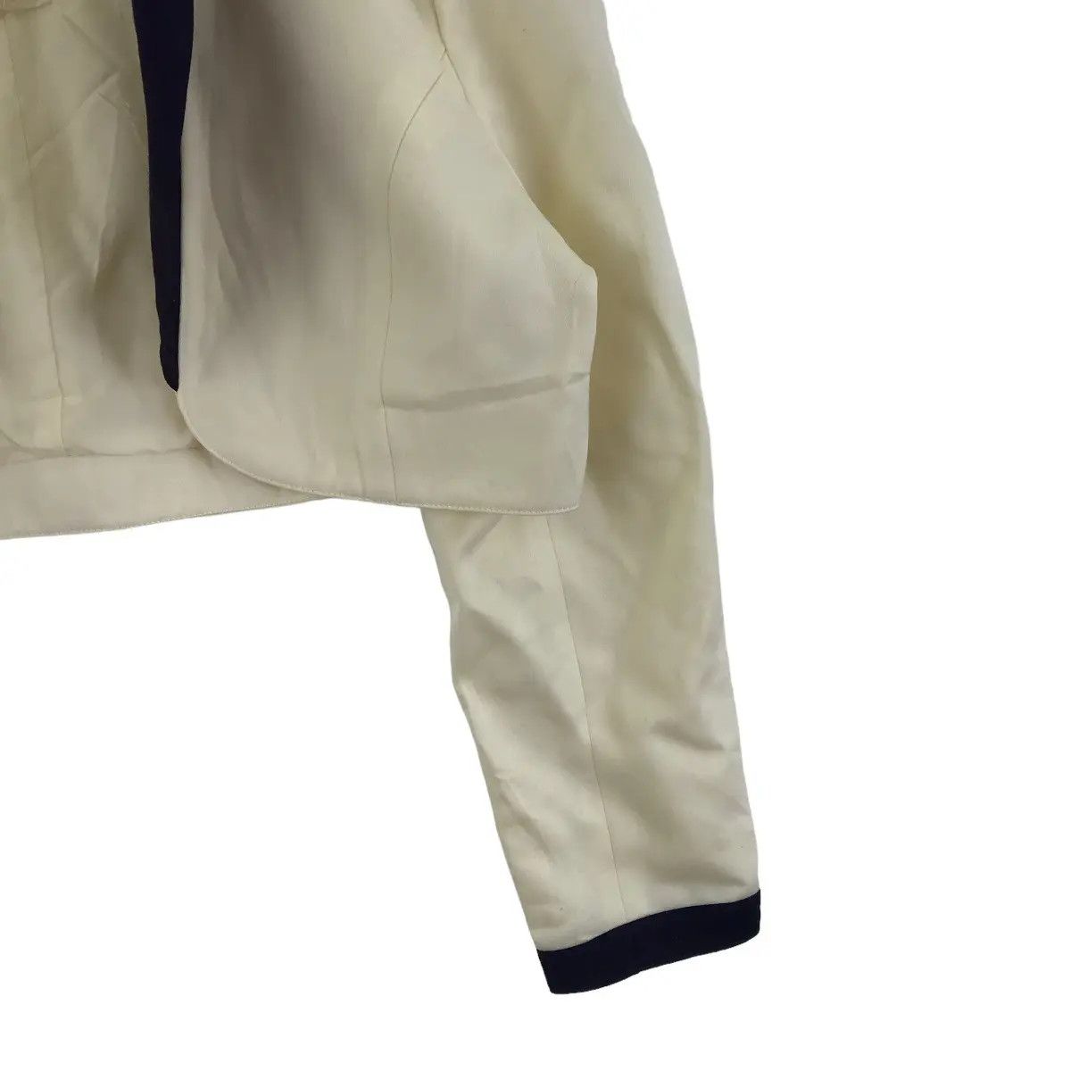 Courreges Vtg COURREGES PARIS Cropped Blazer Coat Jacket Size M / US 6-8 / IT 42-44 - 4 Thumbnail