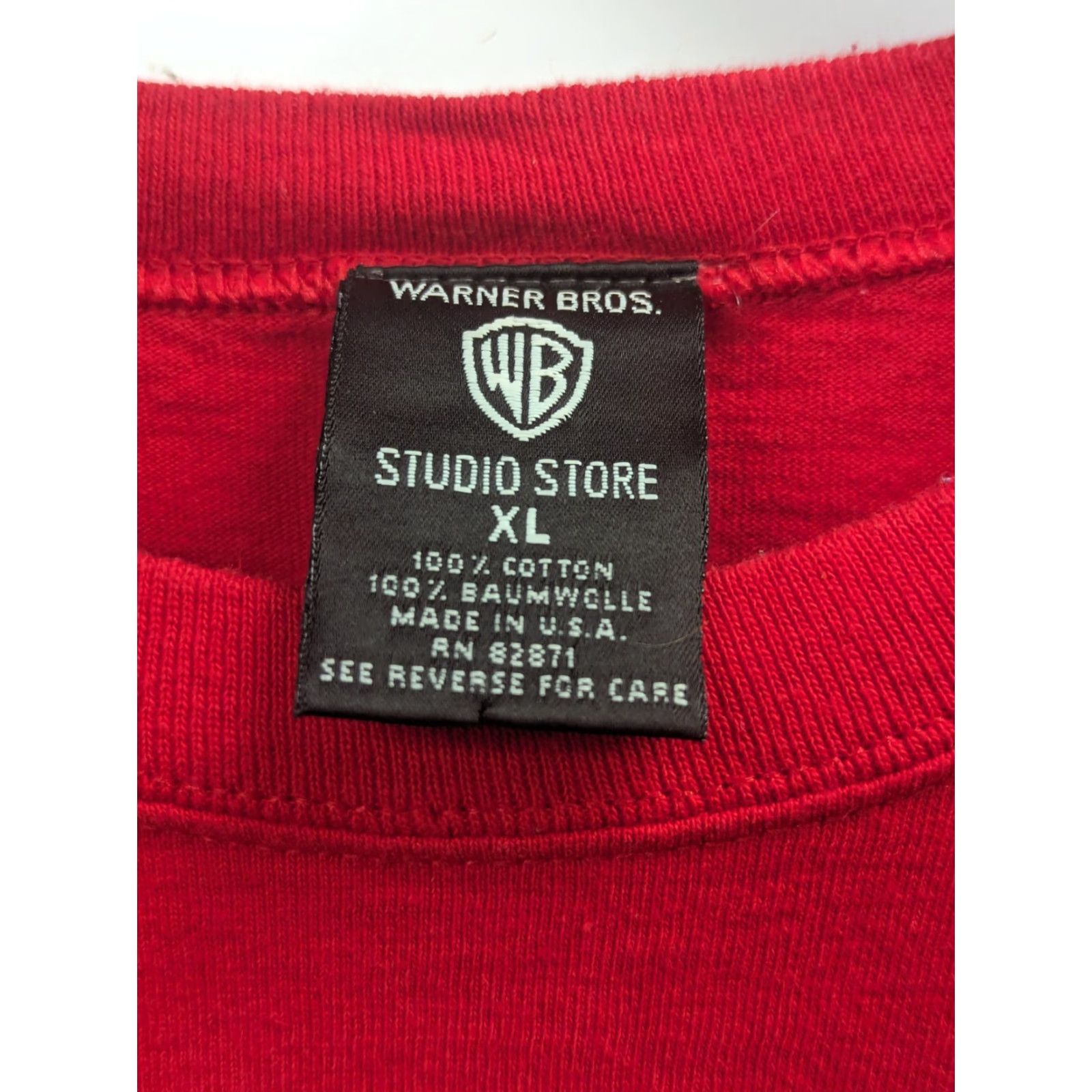 Vintage VINTAGE Warner Bros. Studio Store T-Shirt XL Red Bugs Bunny Tazmanian Devil 1994 90s Y2K AOP Crew Neck Short Sleeve Cotton Men Embroidered Pocket Size US XL / EU 56 / 4 - 4 Thumbnail