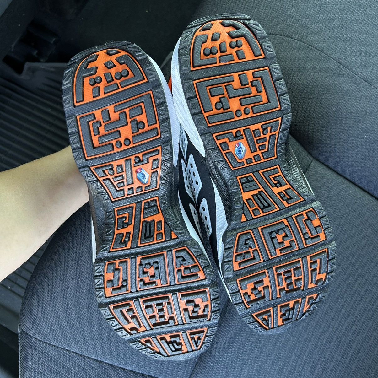 Nike 2025 Nike Air Sunder ‘Safety Orange’ sz 8.5M / 10W Size US 8.5 / EU 41-42 - 5 Thumbnail