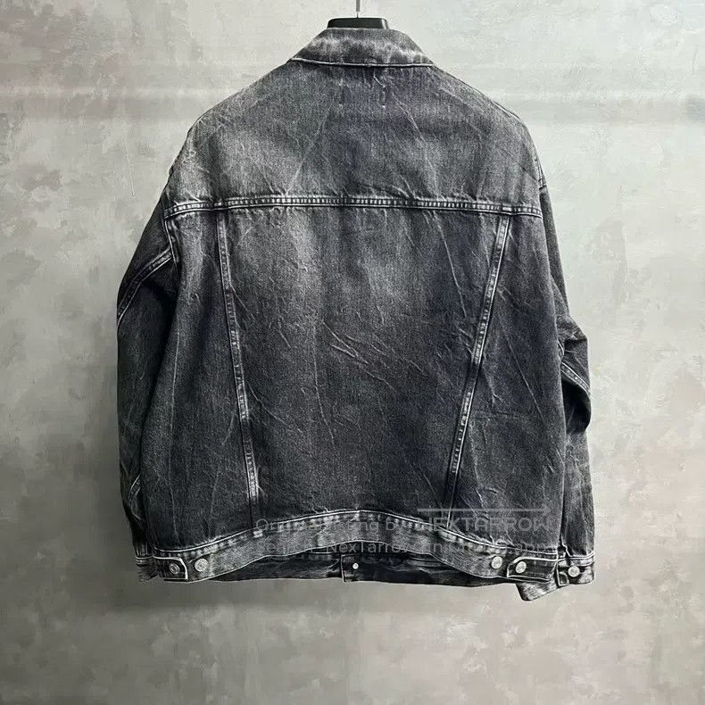 Balenciaga Balenciaga Solid color distressed digital print denim jack Size US XS / EU 42 / 0 - 2 Thumbnail