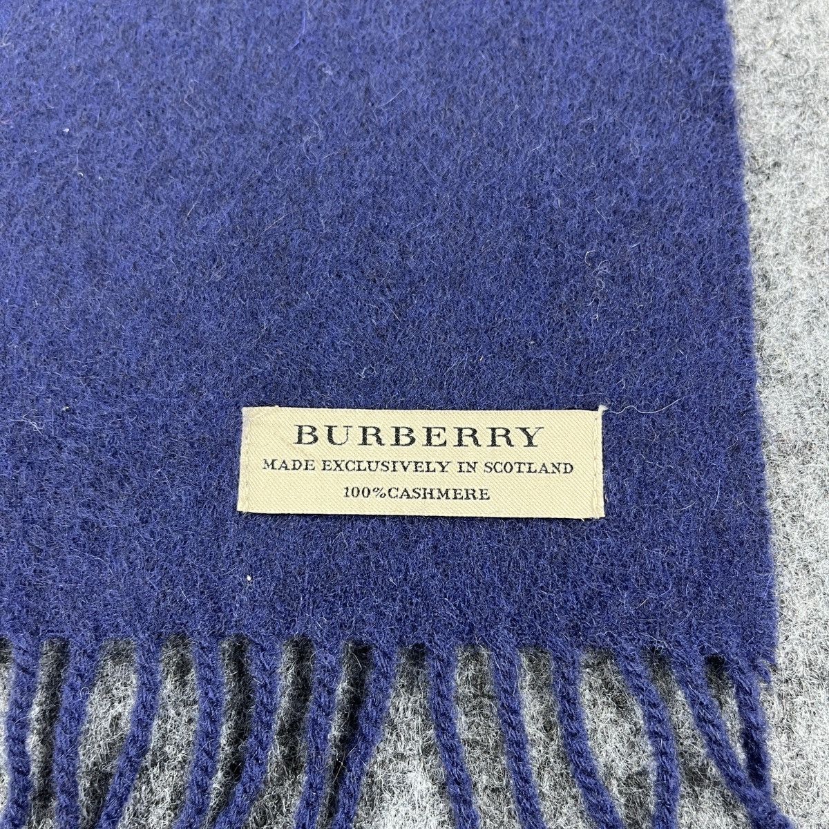 Burberry Burberry Scarf / Muffler / Neckwear T1545 Size ONE SIZE - 5 Thumbnail