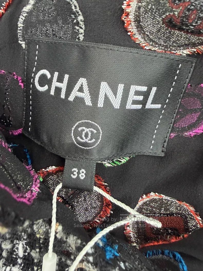 Chanel Chanel Handicraft workshop black and white with tweed shor Size XS / US 0-2 / IT 36-38 - 4 Thumbnail
