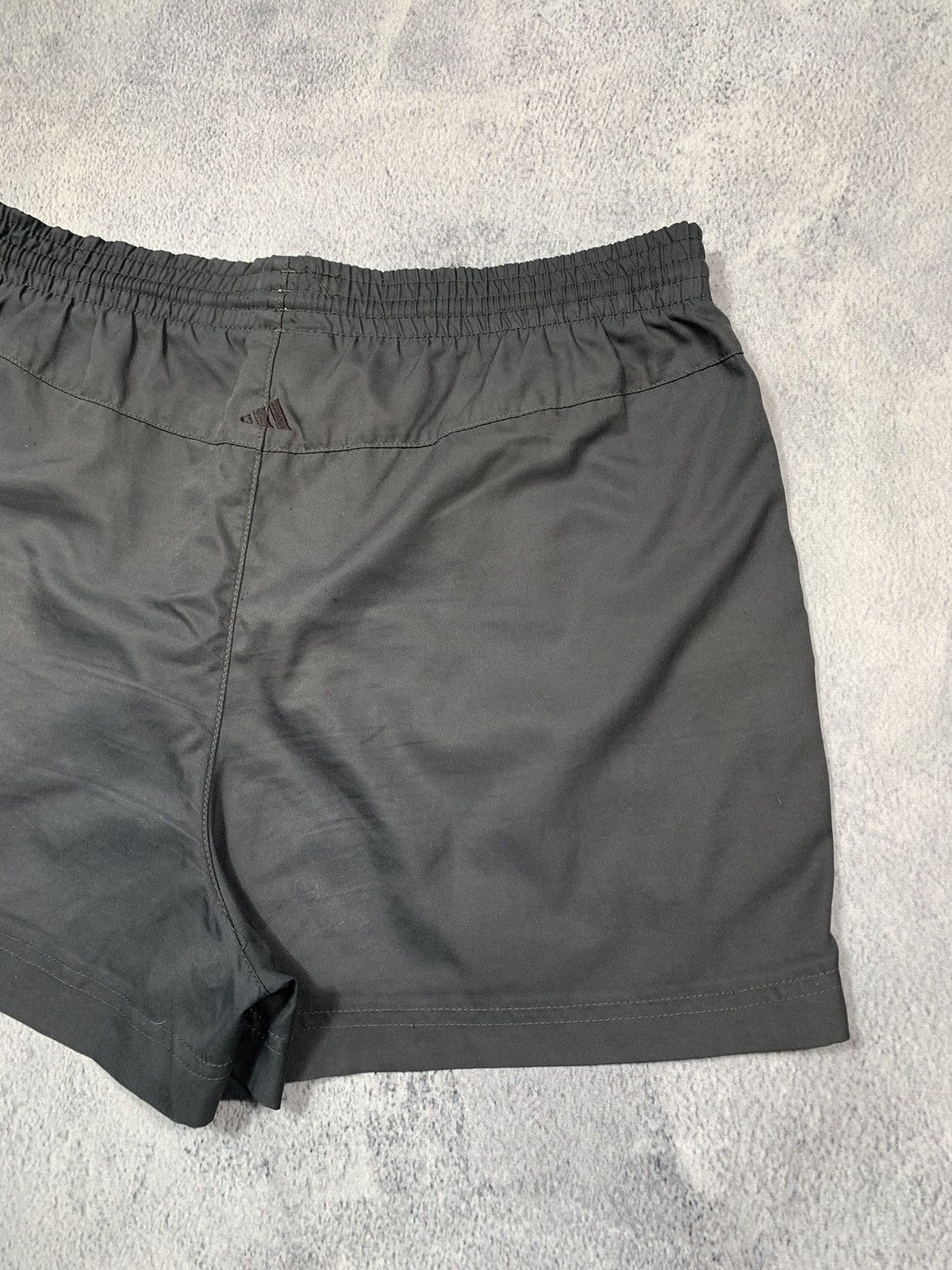 Adidas × Vintage Vintage Adidas shorts streetwear Y2K casual style size S Size US 30 / EU 46 - 10 Thumbnail