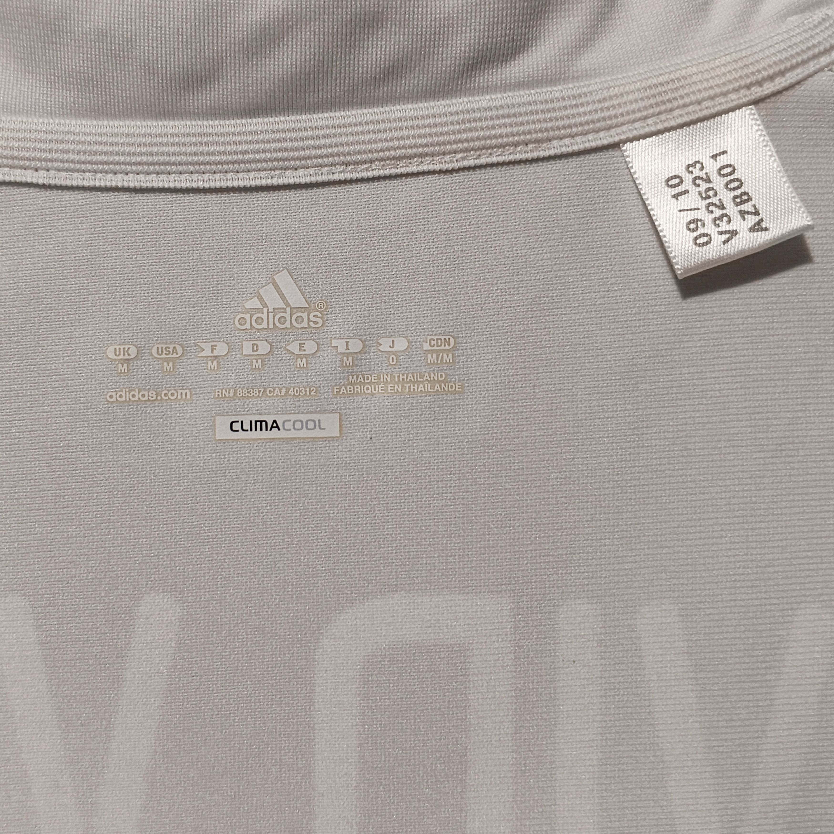 Adidas Spain 2011 Away Jersey David Villa Size US M / EU 48-50 / 2 - 5 Thumbnail