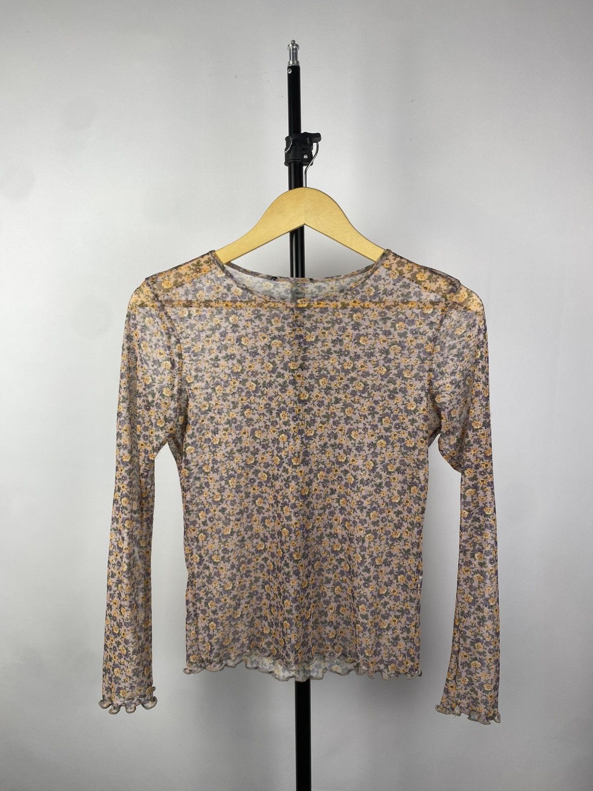 Designer × Japanese Brand × Vintage Save The Queen Jean Paul Gaultier Style Floral Mesh Blouses Size S / US 4 / IT 40 - 1 Thumbnail