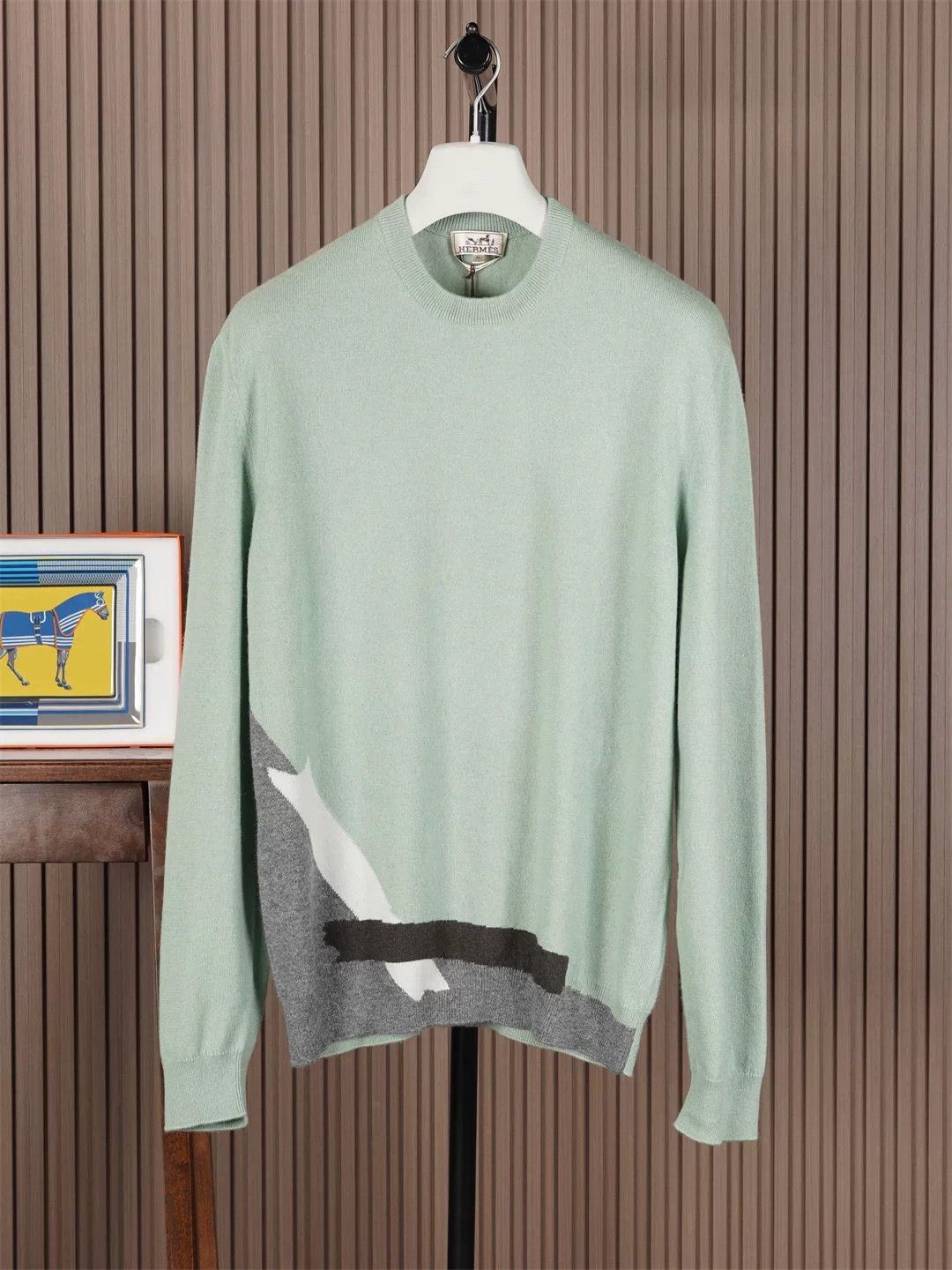 Hermes Hermes Men's Green Cashmere Sweater Size US XL / EU 56 / 4 - 1 Thumbnail