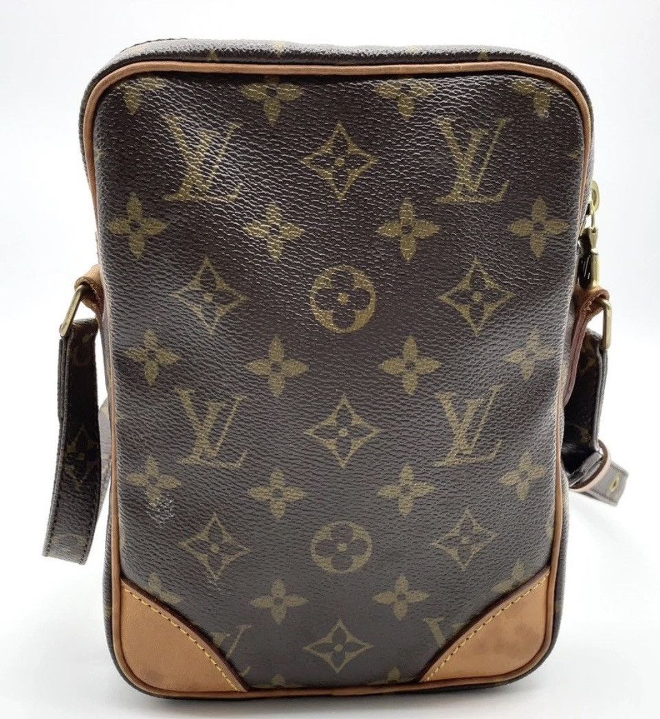 Louis Vuitton LV Danube Monogram Crossbody Size ONE SIZE - 3 Thumbnail
