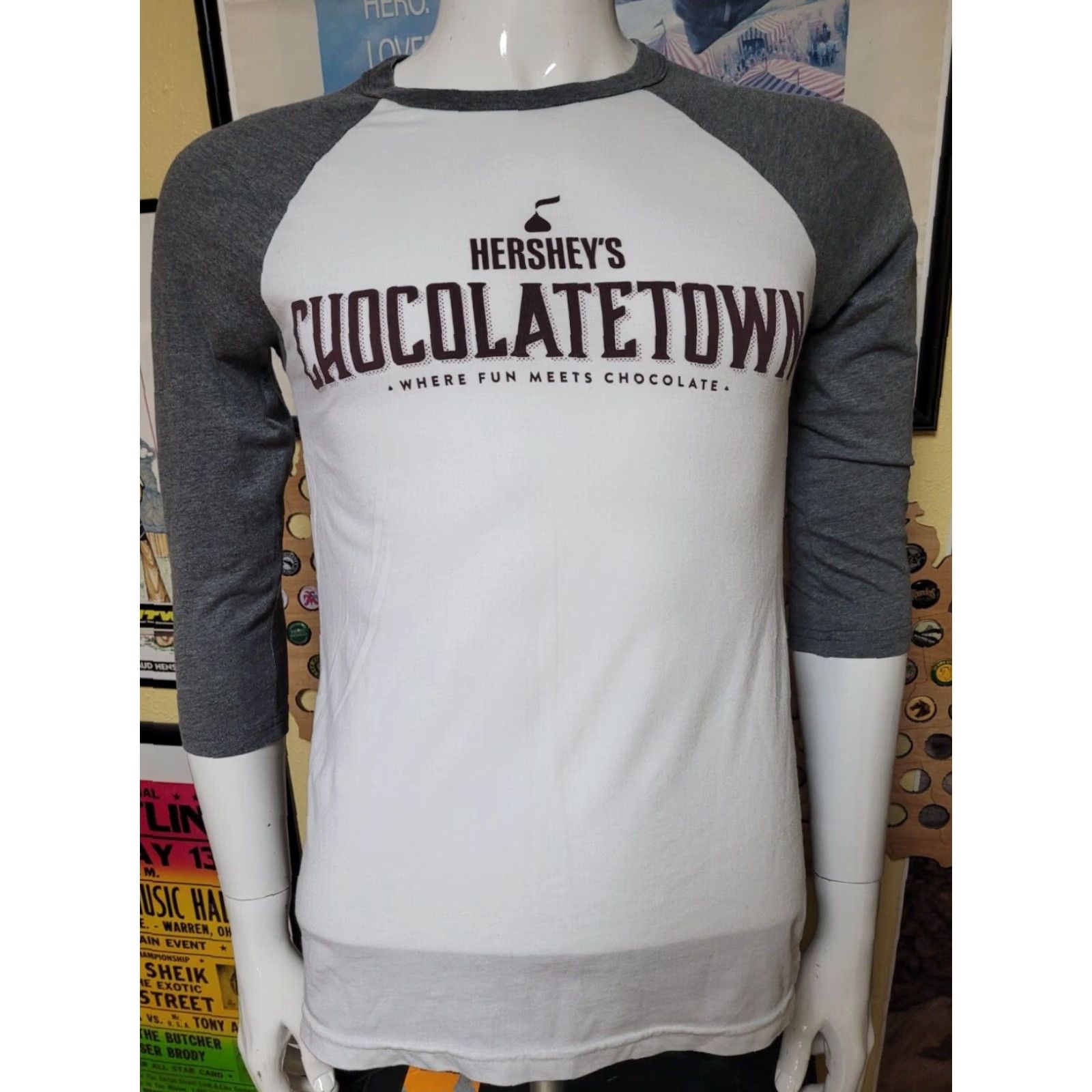 Vintage Hersheys Chocolatetown Raglan Shirt Unisex Adults S White Jersey T Shirt Small Nice Size S / US 4 / IT 40 - 2 Thumbnail