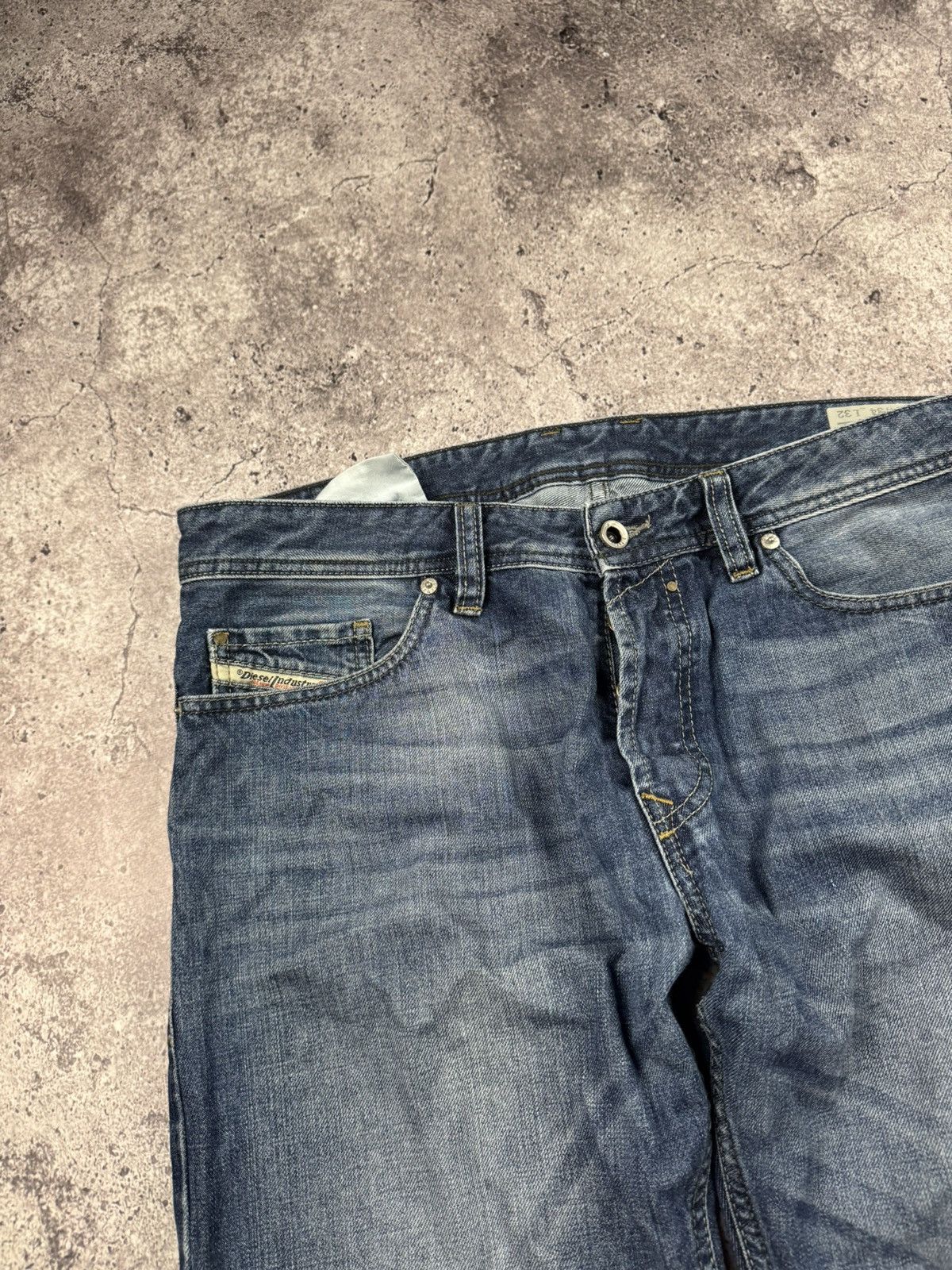 Diesel Vintage Diesel Jeans Baggy Mud Washed Japanese Avant Garde Size US 34 / EU 50 - 4 Thumbnail