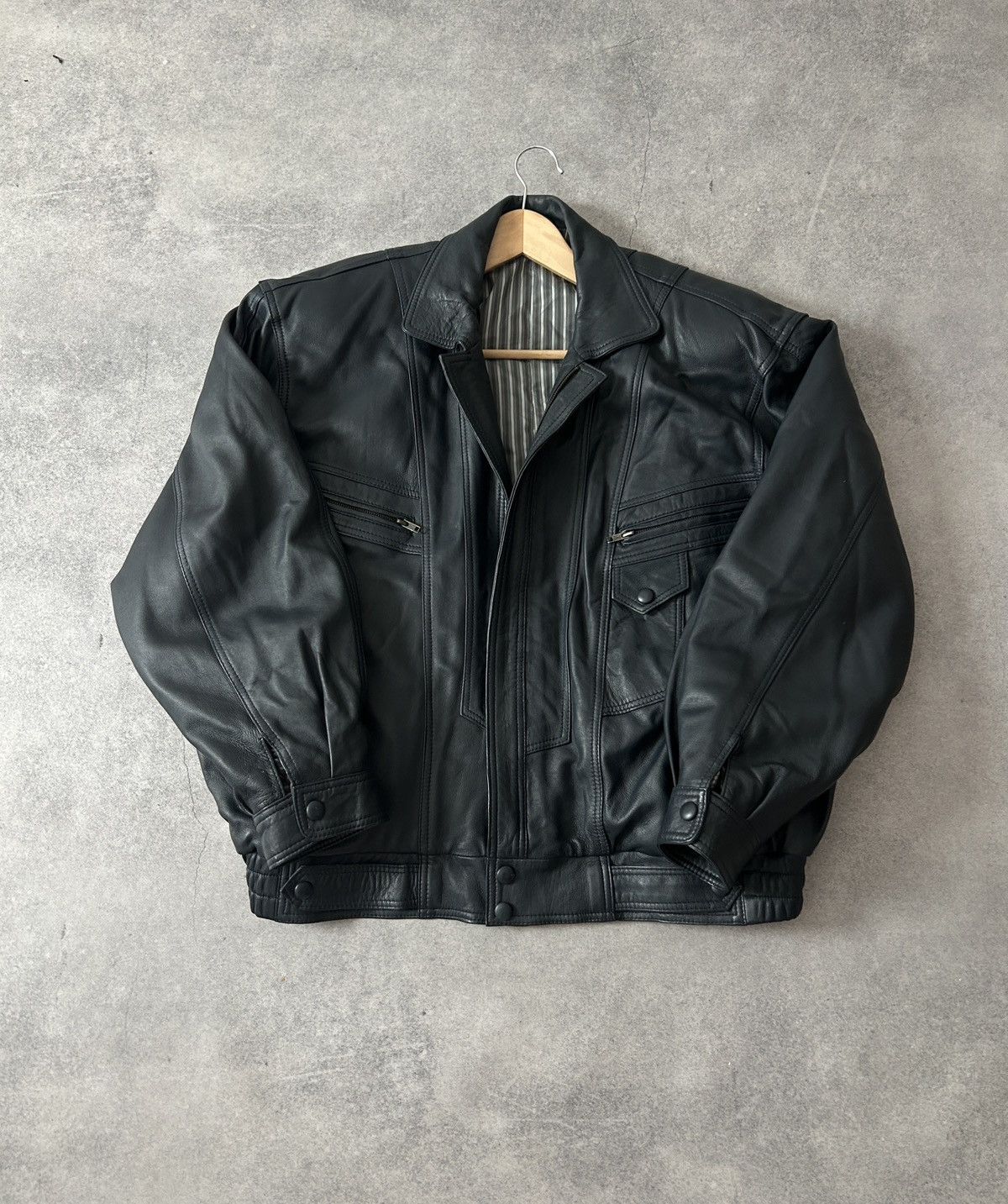 Genuine Leather Vintage Gino Ginera Leather mens leather jacket Size US L / EU 52-54 / 3 - 1 Thumbnail