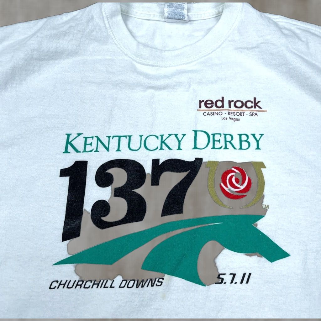 Delta VINTAGE Delta Kentucky Derby Shirt Men XL White Tee 80s Retro Graphic Print Logo Horse Racing T-Shirt Womens Men Girls Boys Size US XL / EU 56 / 4 - 1 Thumbnail