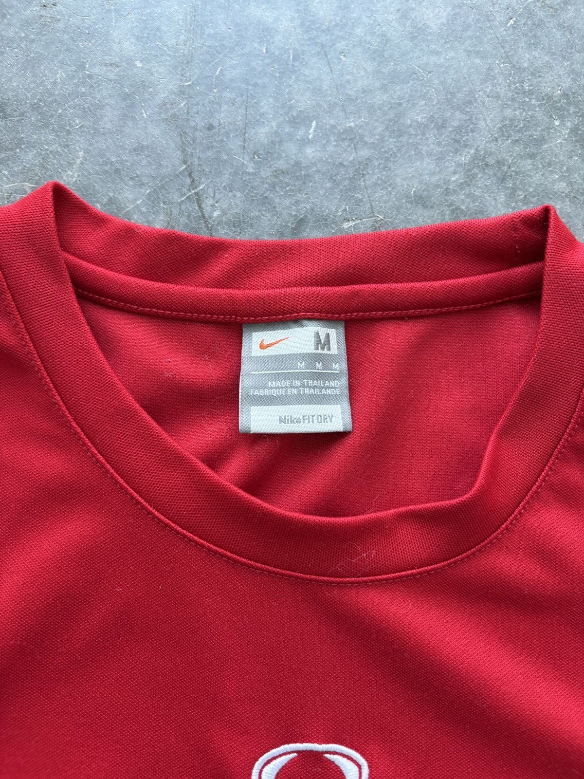 Nike Vintage Y2K Nike Soccer Tee Embroidered Logo Size US M / EU 48-50 / 2 - 4 Thumbnail