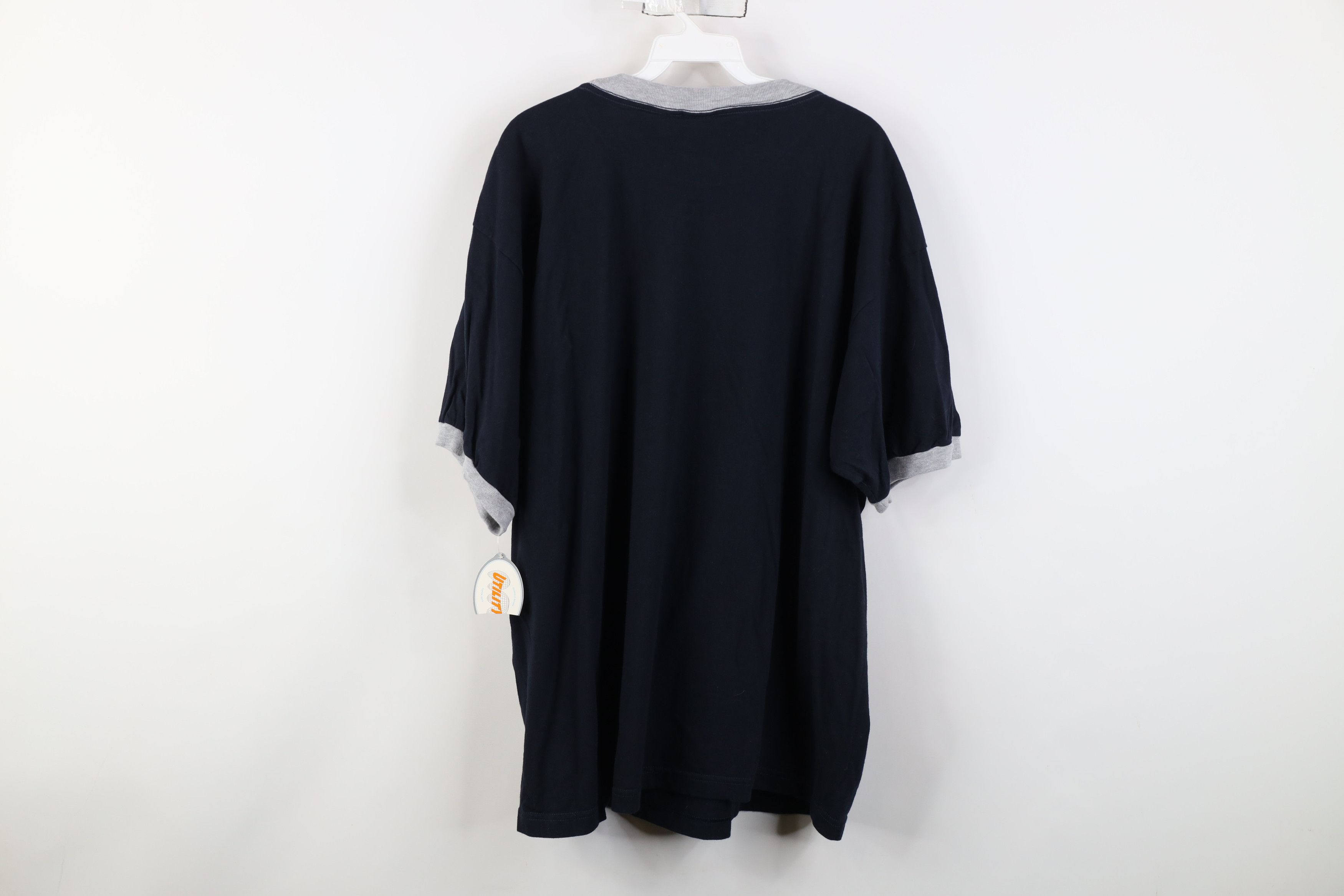 Vintage Deadstock Vintage Y2K Streetwear Yin Yang Dragon T-Shirt Size US XL / EU 56 / 4 - 11 Thumbnail