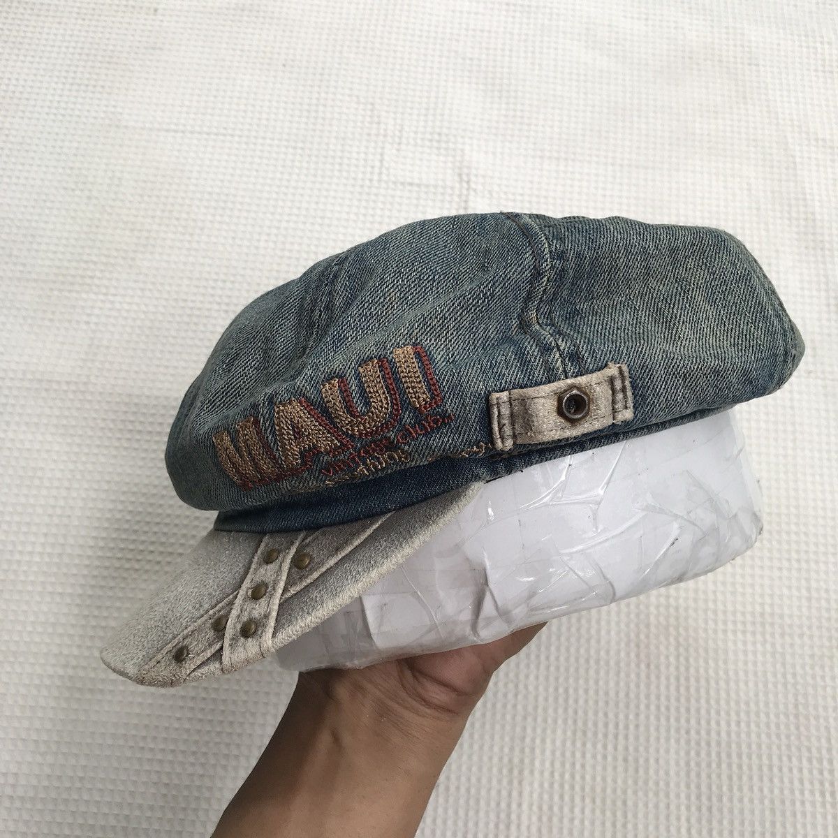 Unsound Rags UNIQUE. Wash denim newsboy by maui and sons Size ONE SIZE - 1 Thumbnail