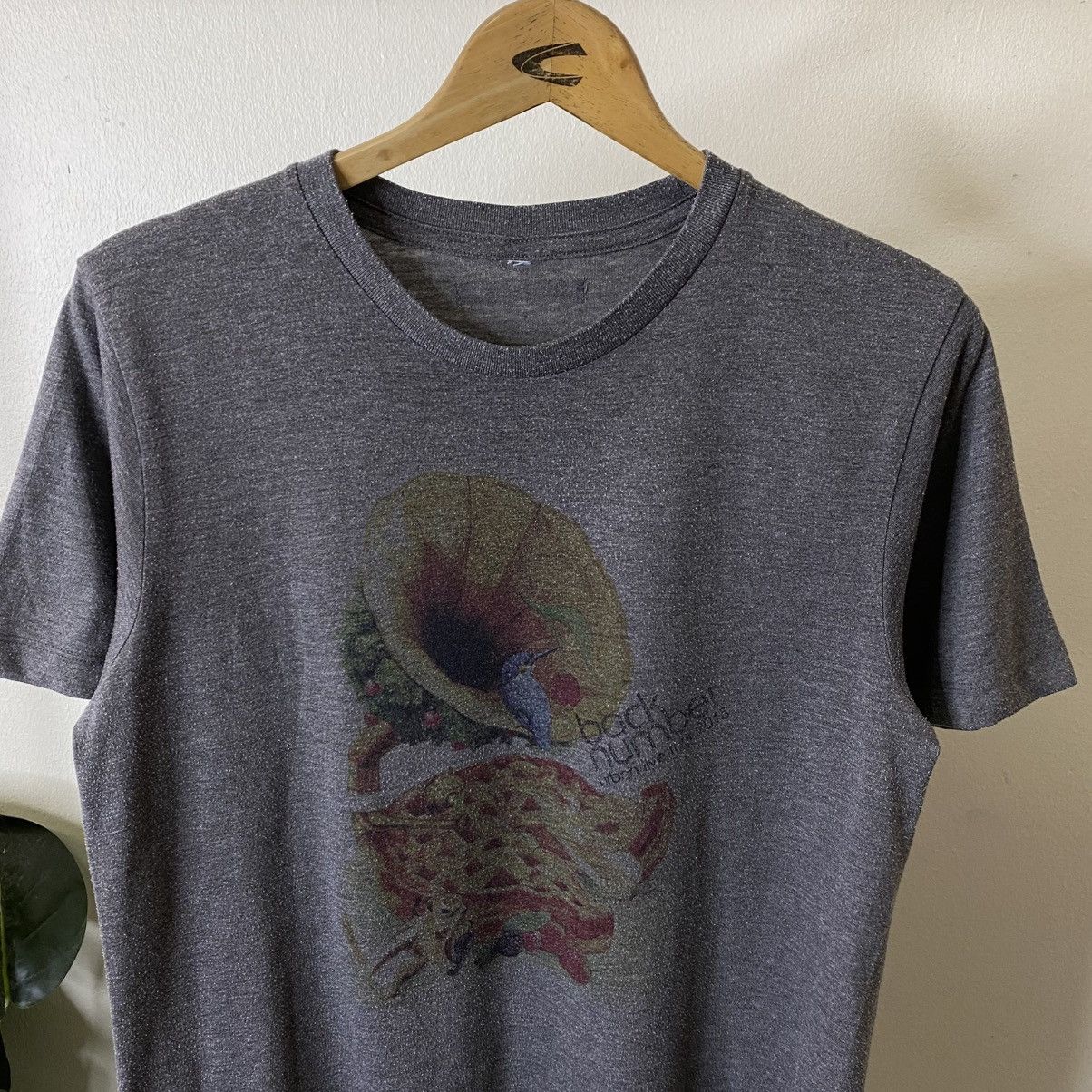 Band Tees Back Number Japanese Rock Trio Urban Life Tour 2015 T Shirt Size US M / EU 48-50 / 2 - 2 Thumbnail