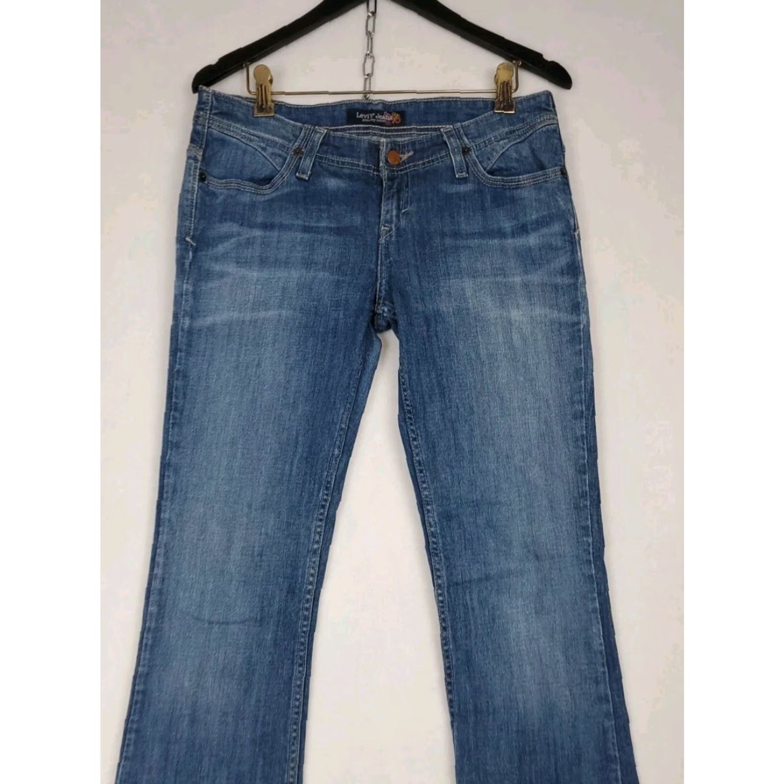 Levi's VINTAGE Levi's Women's Genuinely Crafted Bootcut Jeans Medium Wash Blue Size 9M Y2k Retro Retro-Style Size 30" / US 8 / IT 44 - 2 Thumbnail