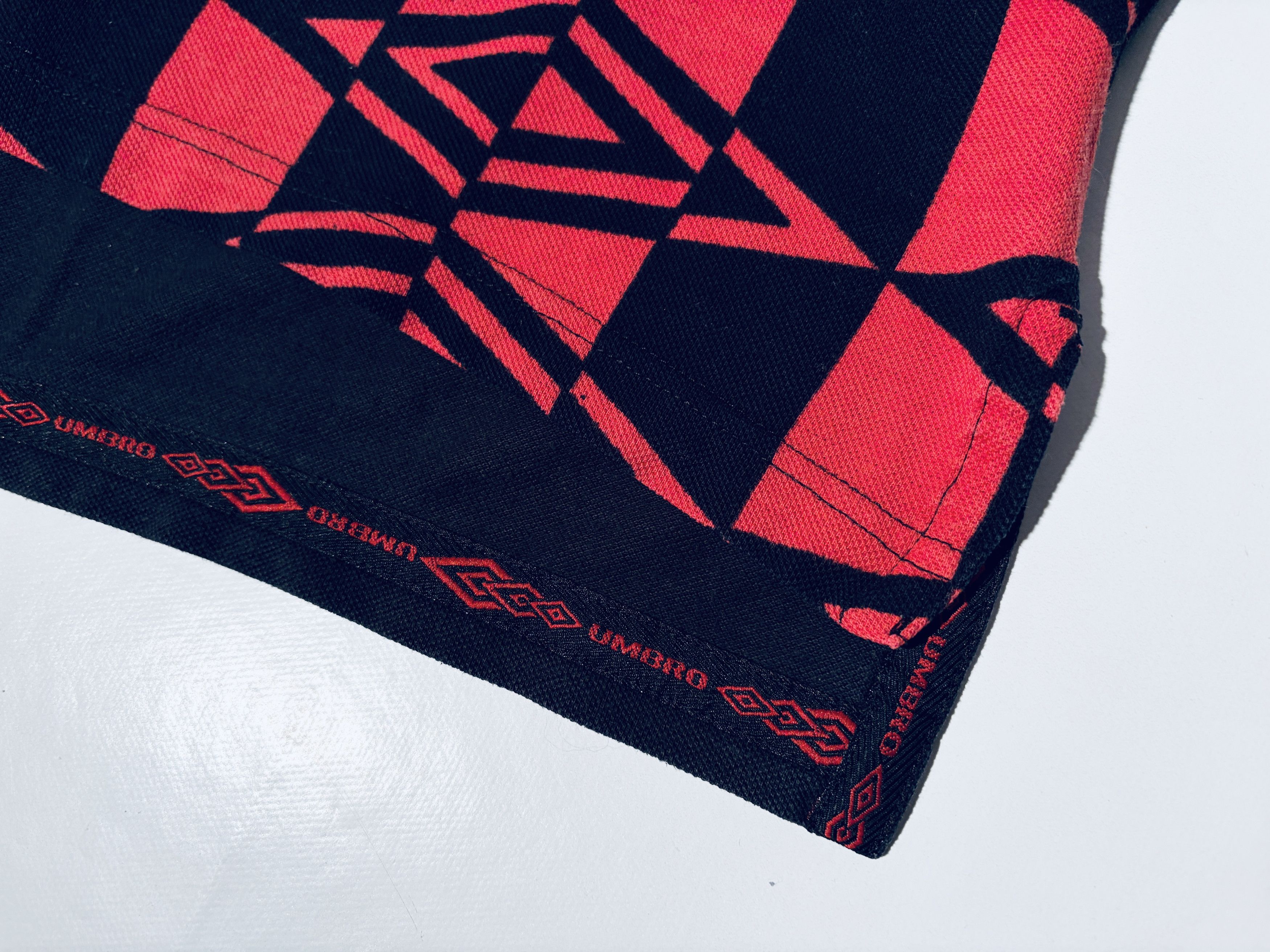 Umbro Manchester United Polo Training Shirt 1990 1992/ 90-92 Size US XL / EU 56 / 4 - 9 Thumbnail