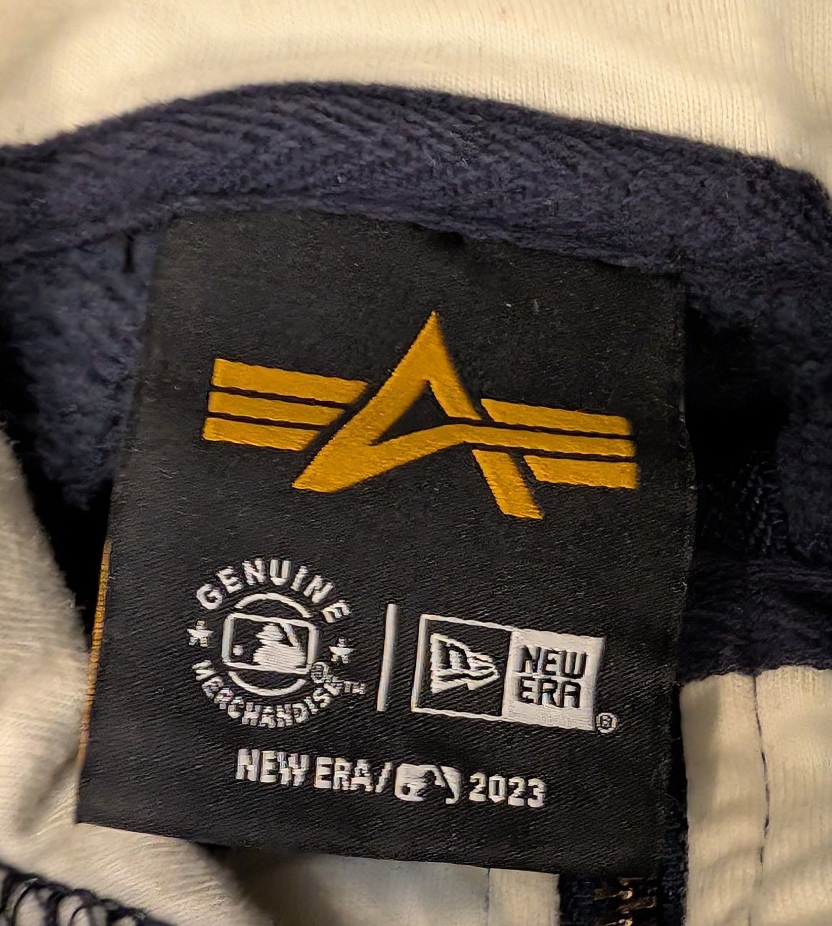Alpha Industries × New Era RARE Seattle Mariners x Alpha Industries x New Era Hoodie Size US S / EU 44-46 / 1 - 3 Thumbnail