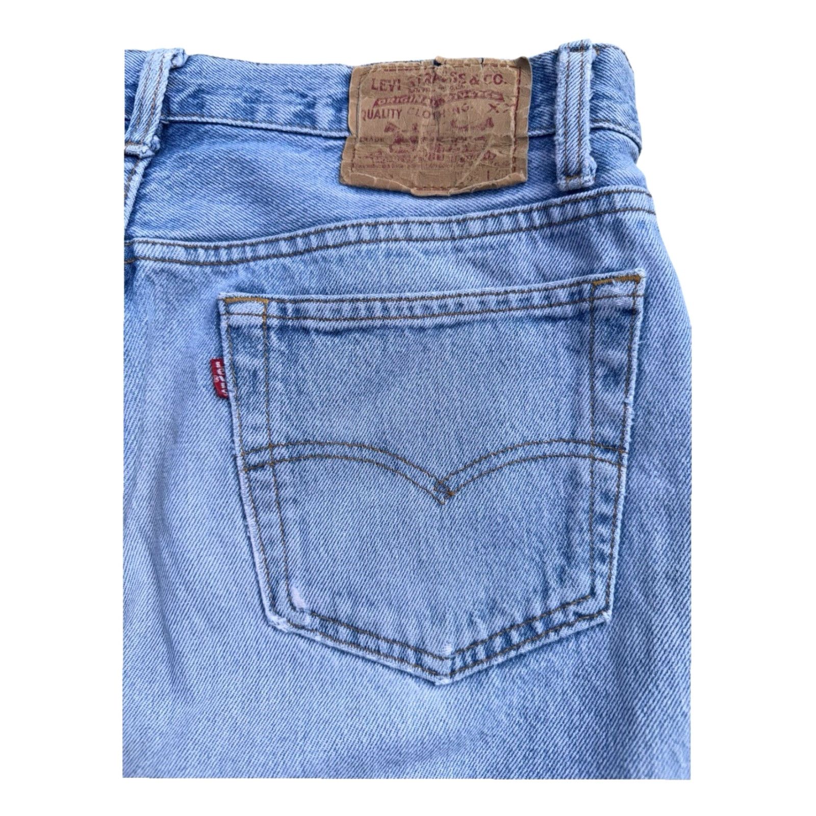 Levi's VINTAGE Levi's 90s Light Wash Raw Hem 5010191 Jean Shorts Bermuda Size 36 Regular Men Blue Jorts Rare Size US 36 / EU 52 - 7 Thumbnail