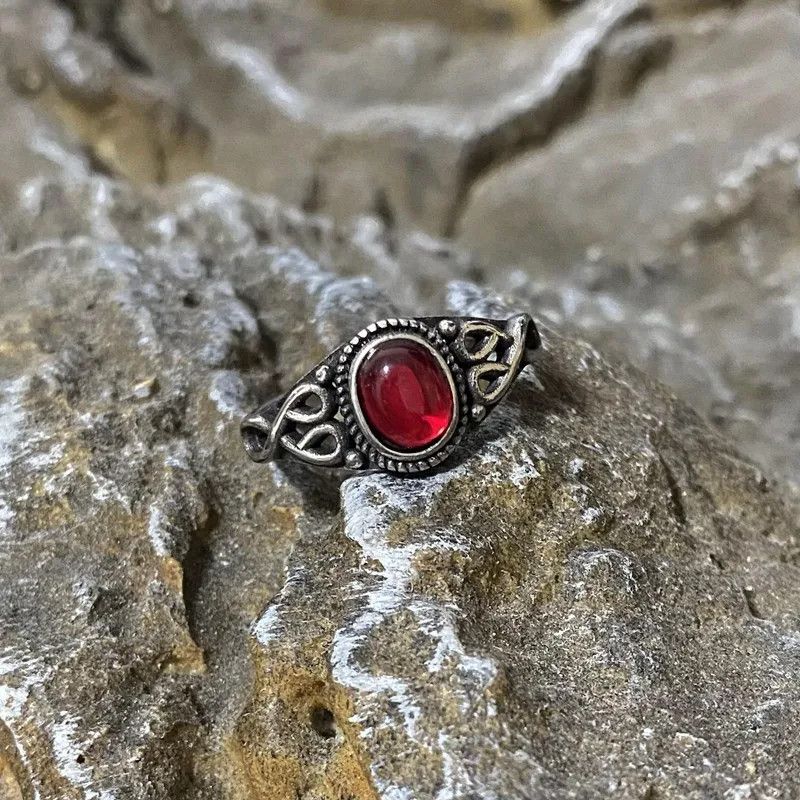 Jewelry × Vintage Oval Red Stone Vintage Ring Size ONE SIZE - 1 Thumbnail