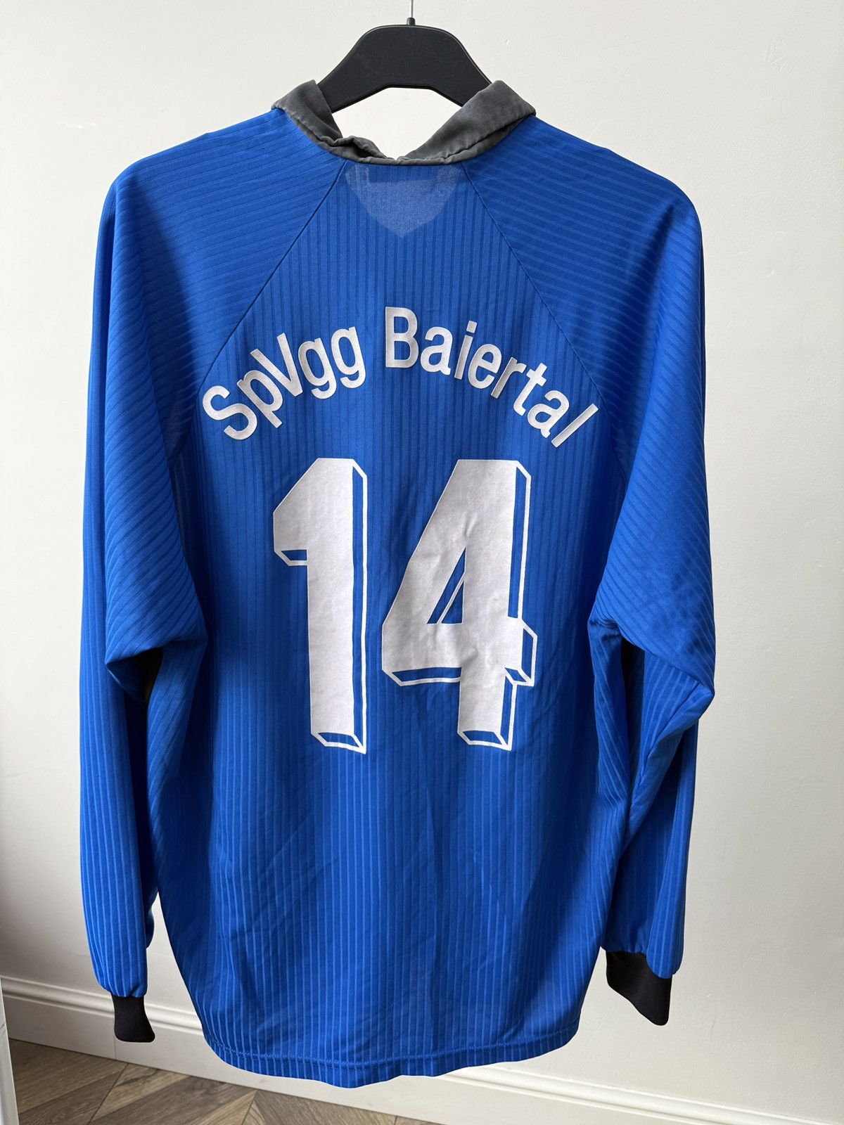 Umbro Vintage Umbro SpVgg Baiertal #14 Football Long Sleeve Jersey Size US L / EU 52-54 / 3 - 10 Thumbnail