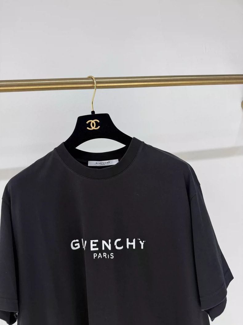 Other Givenchy Givenchy Black Logo Short Sleeve TShirt -2507 Size XS / US 0-2 / IT 36-38 - 3 Thumbnail