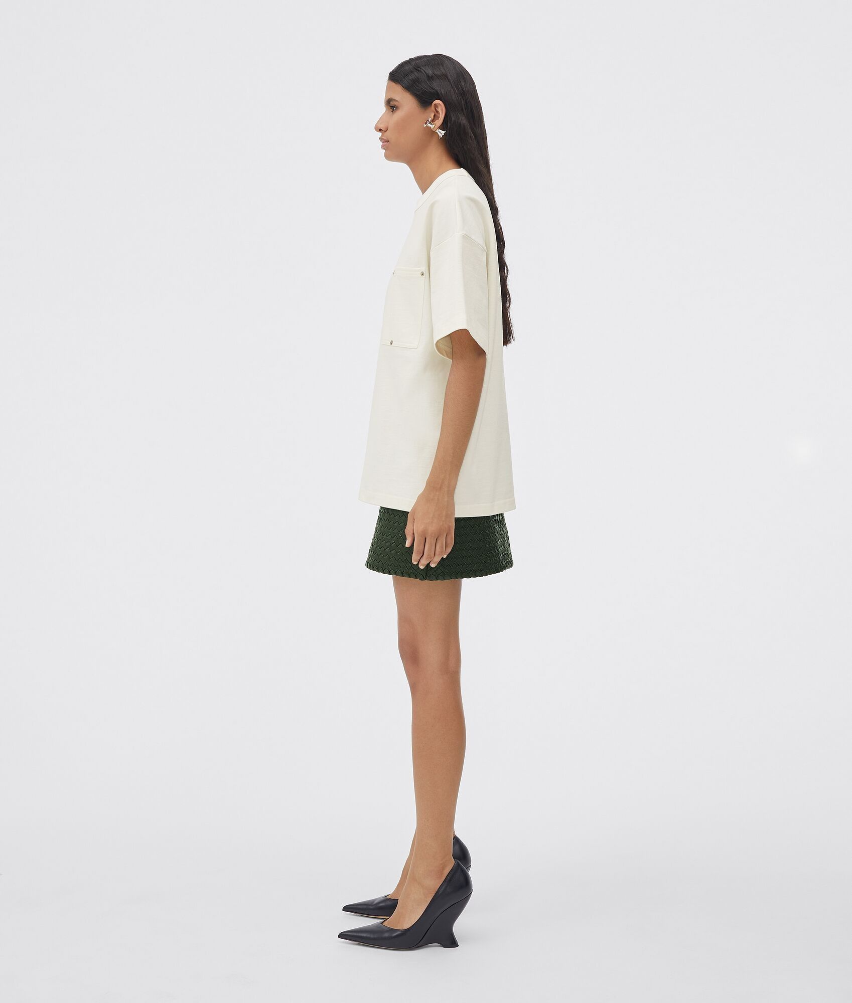 Bottega Veneta o1bcso1str0225 V Pocket Heavy Jersey T-Shirt in Chalk Size S / US 4 / IT 40 - 2 Thumbnail