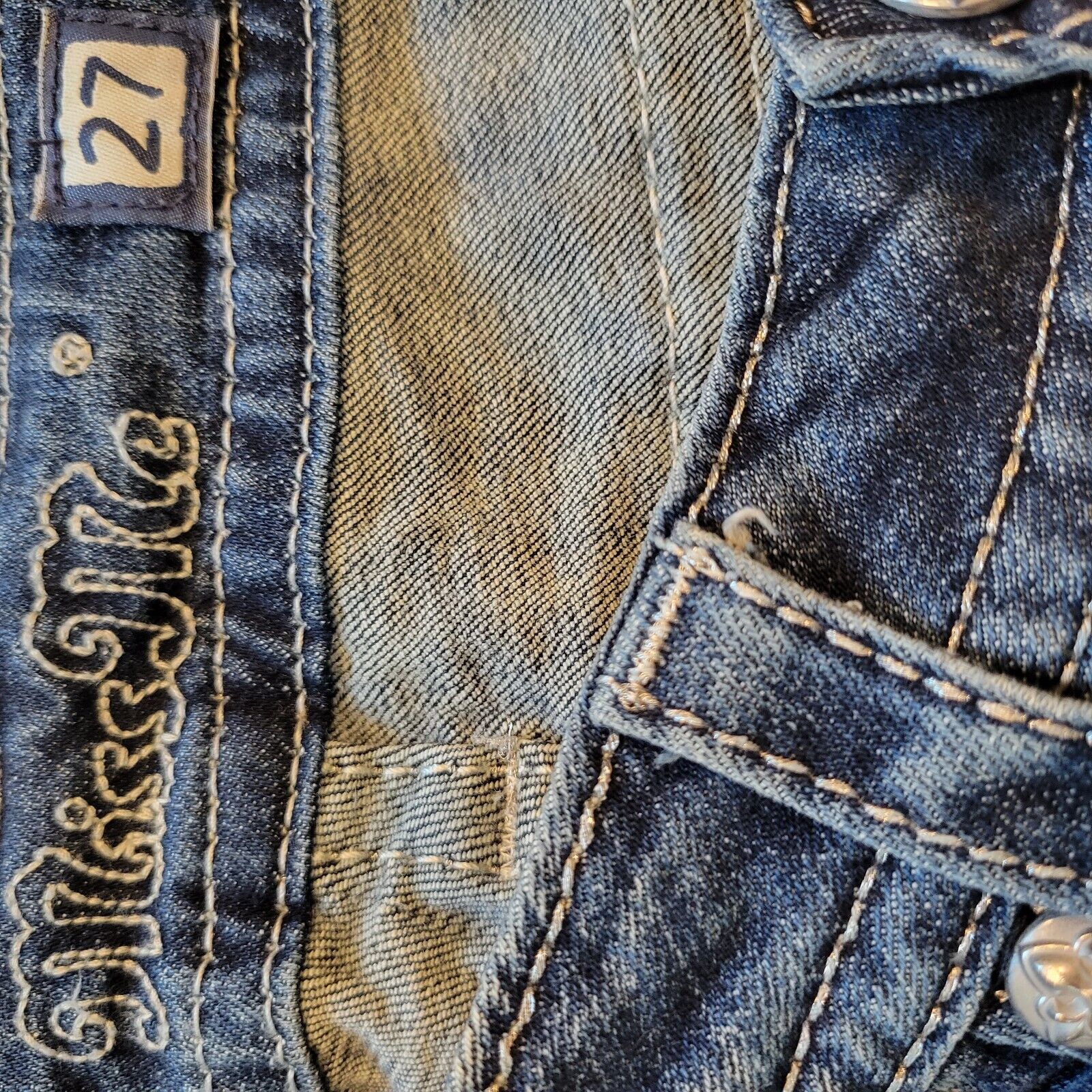 Miss Me Miss Me Jeans Womens Size 27 x 22L Cuffed Capri Size 27" / US 4 / IT 40 - 8 Thumbnail