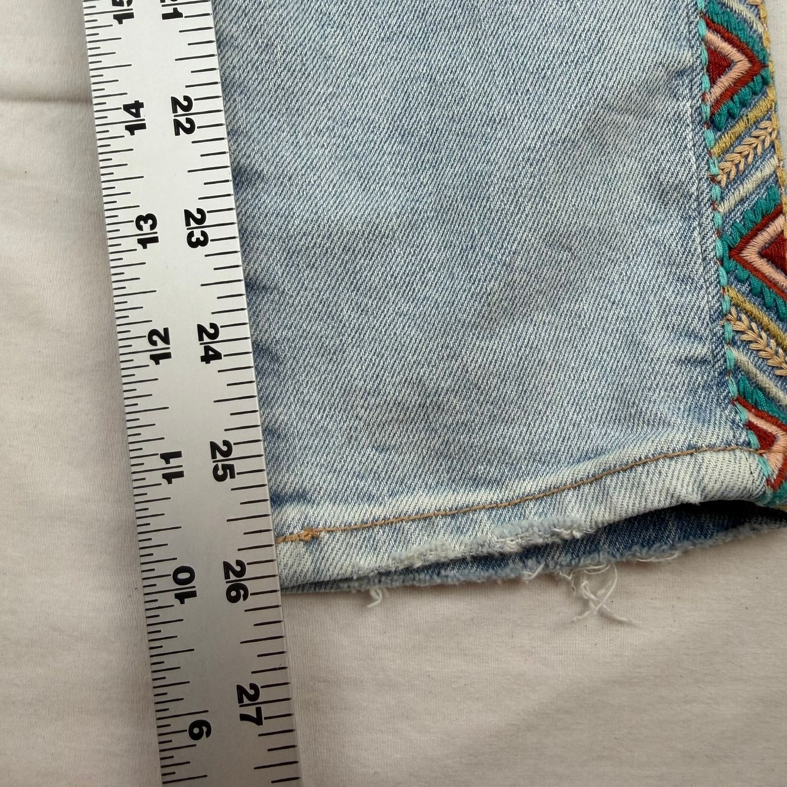 Other Driftwood Gizelle Skinny Jeans Size 24 Aztec Trim Size 24" / US 00 / IT 34 - 6 Thumbnail