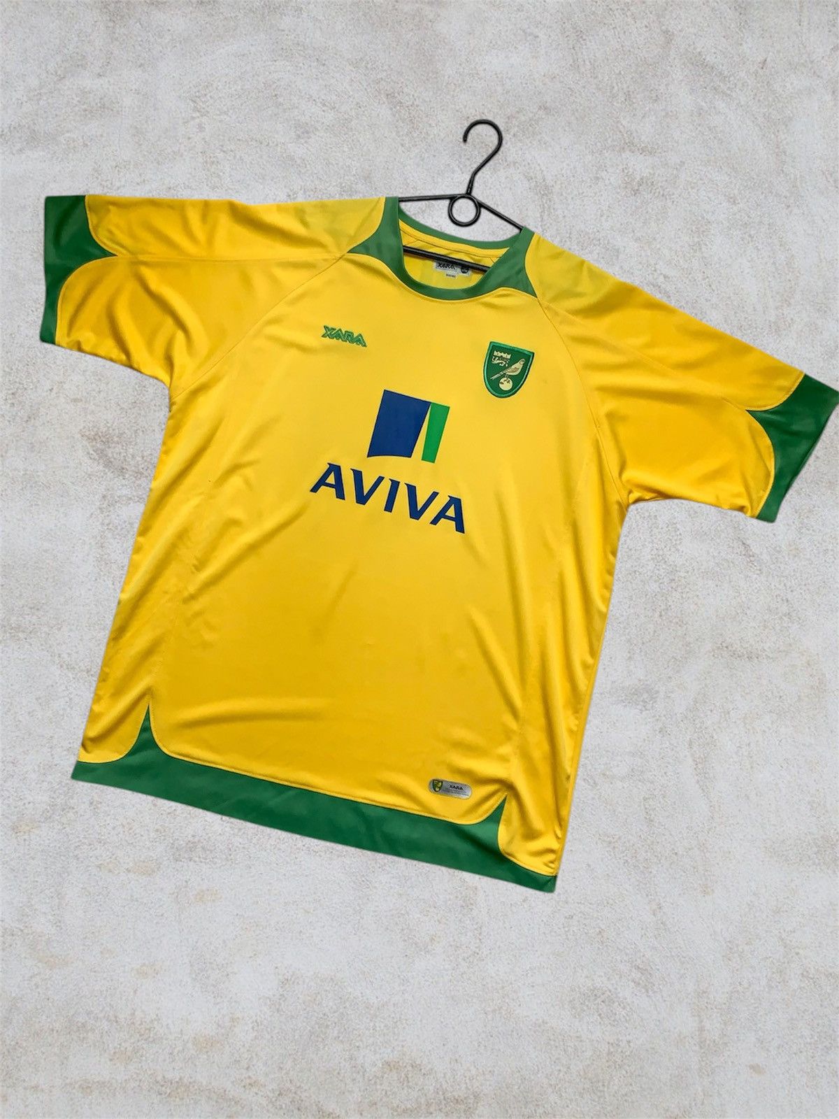 Vintage Norwich city soccer jersey yellow Size XXL Size US XXL / EU 58 / 5 - 1 Thumbnail