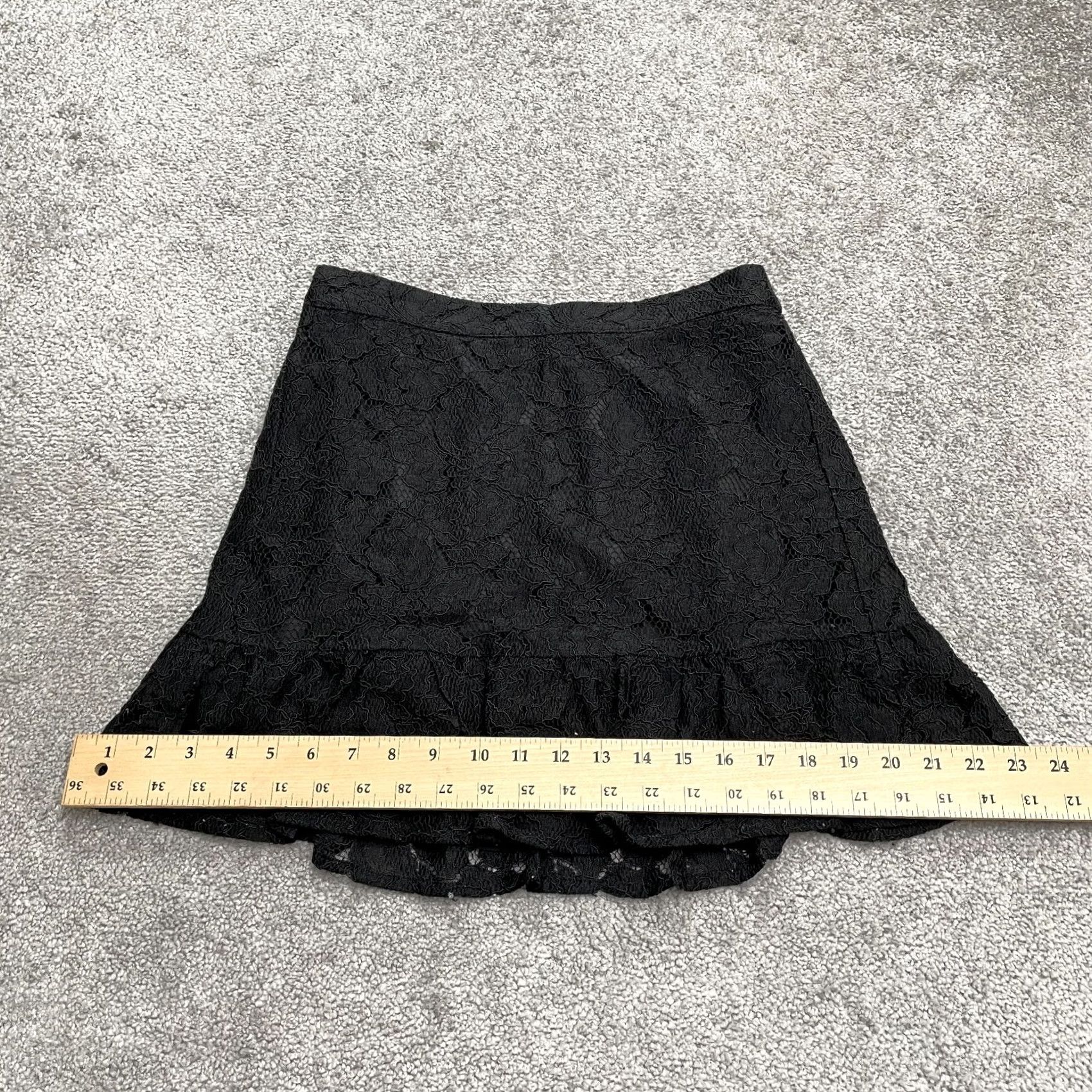 J.Crew VINTAGE? No, skip. J. Crew Lace A-Line Mini Skirt Womens 0 Solid Black Elastic Waist Lined Casual Size 25" / US 0 / IT 36 - 7 Thumbnail