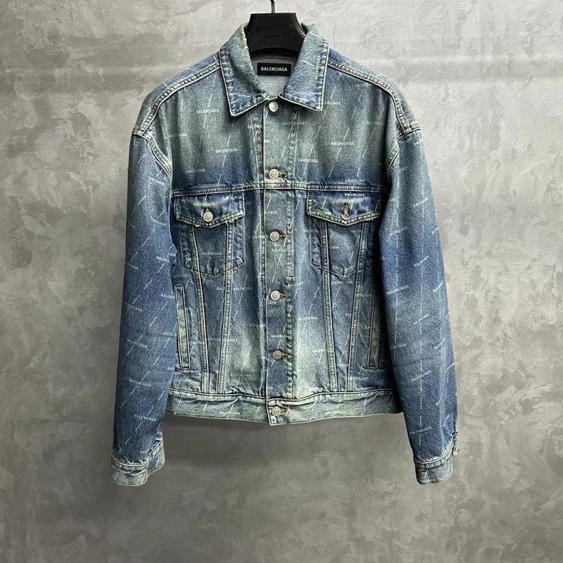 Balenciaga Balenciaga Balenciaga Logo Denim Jacket in Blue-2506 Size US L / EU 52-54 / 3 - 1 Thumbnail