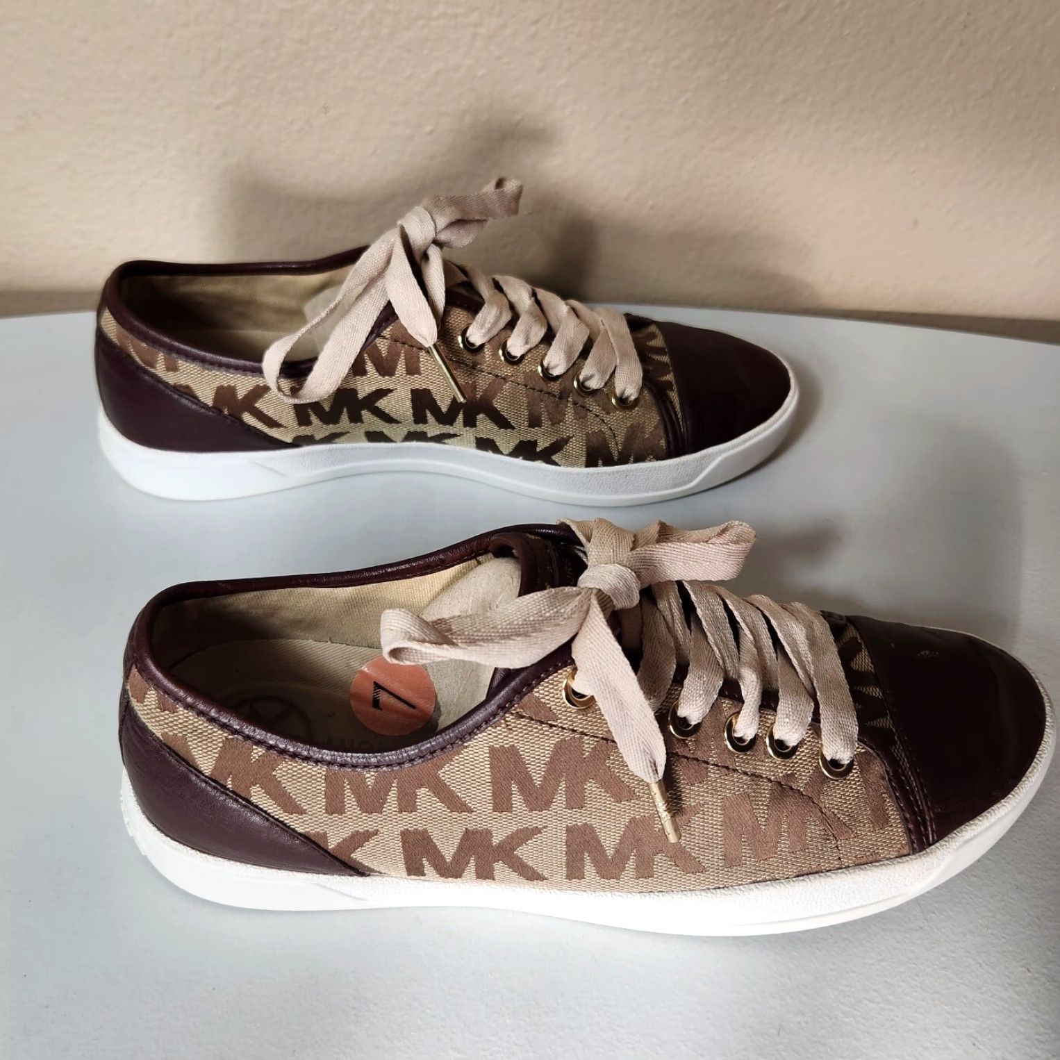 Michael Kors Michael Kors Womens MK Monogram City Leather/Textile Sneakers Size 7 Brown Tan City Designer Sneakers Size US 7 / IT 37 - 5 Thumbnail